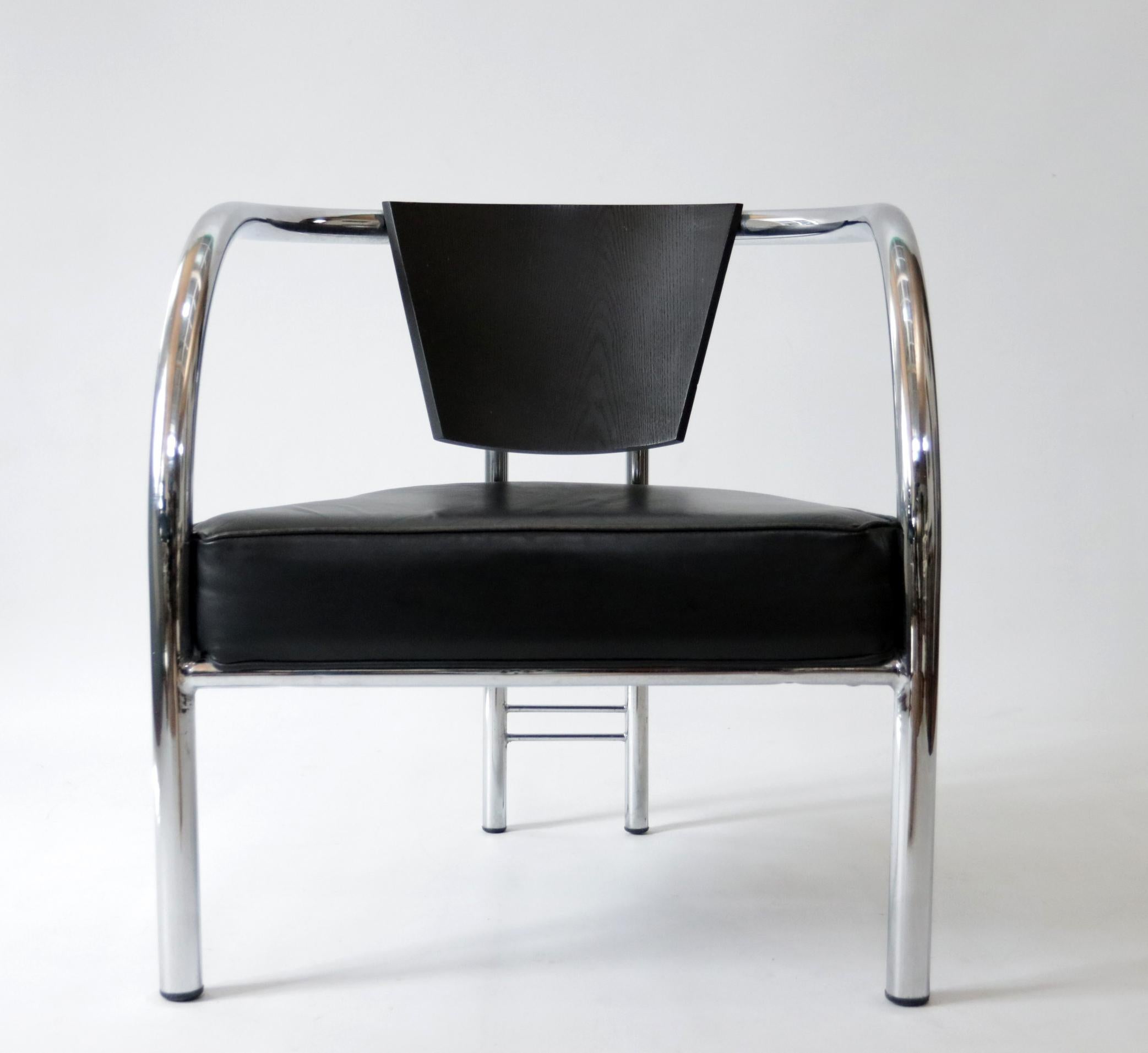 Italienischer Sessel im italienischen Design der 1980er Jahre mit Chromstahlrohr und schwarzem Leder im Zustand „Gut“ im Angebot in Boven Leeuwen, NL