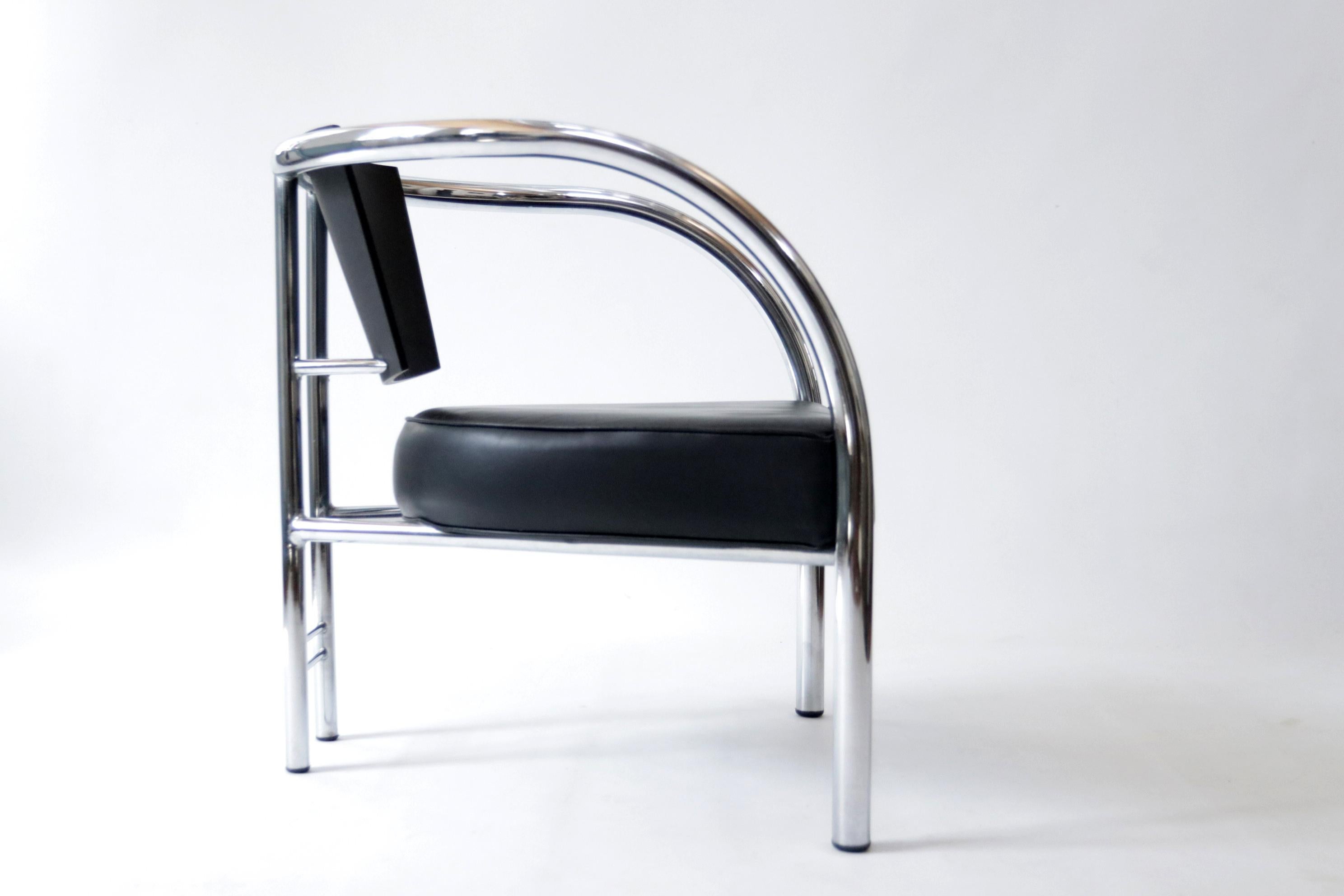 Italian 1980's Design Armchair Tubular Chrome Steel Black Leather For Sale 4
