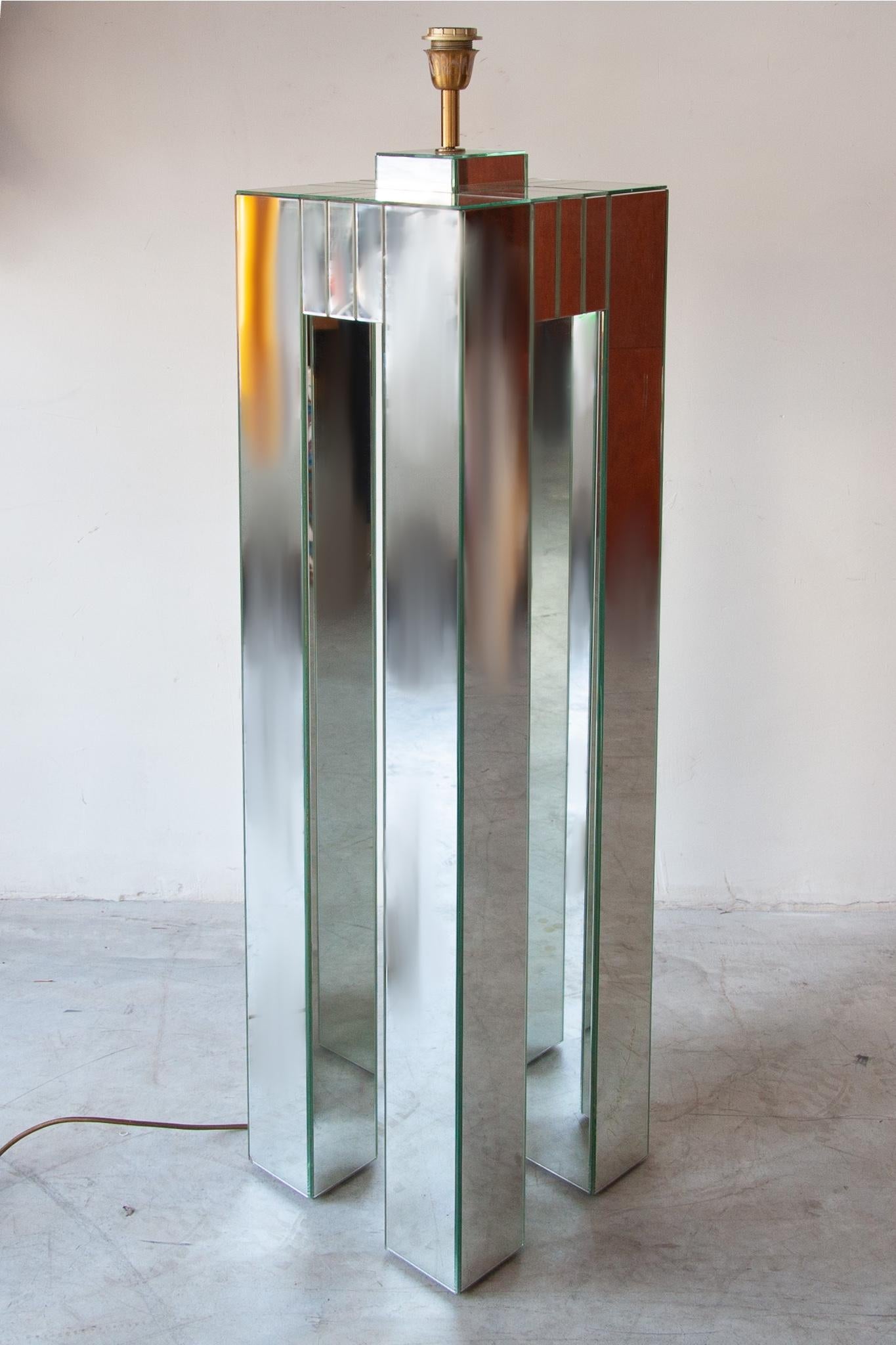 Mid-Century Modern Italian 1980S Design Mirrored Floor Lamp. For Sale