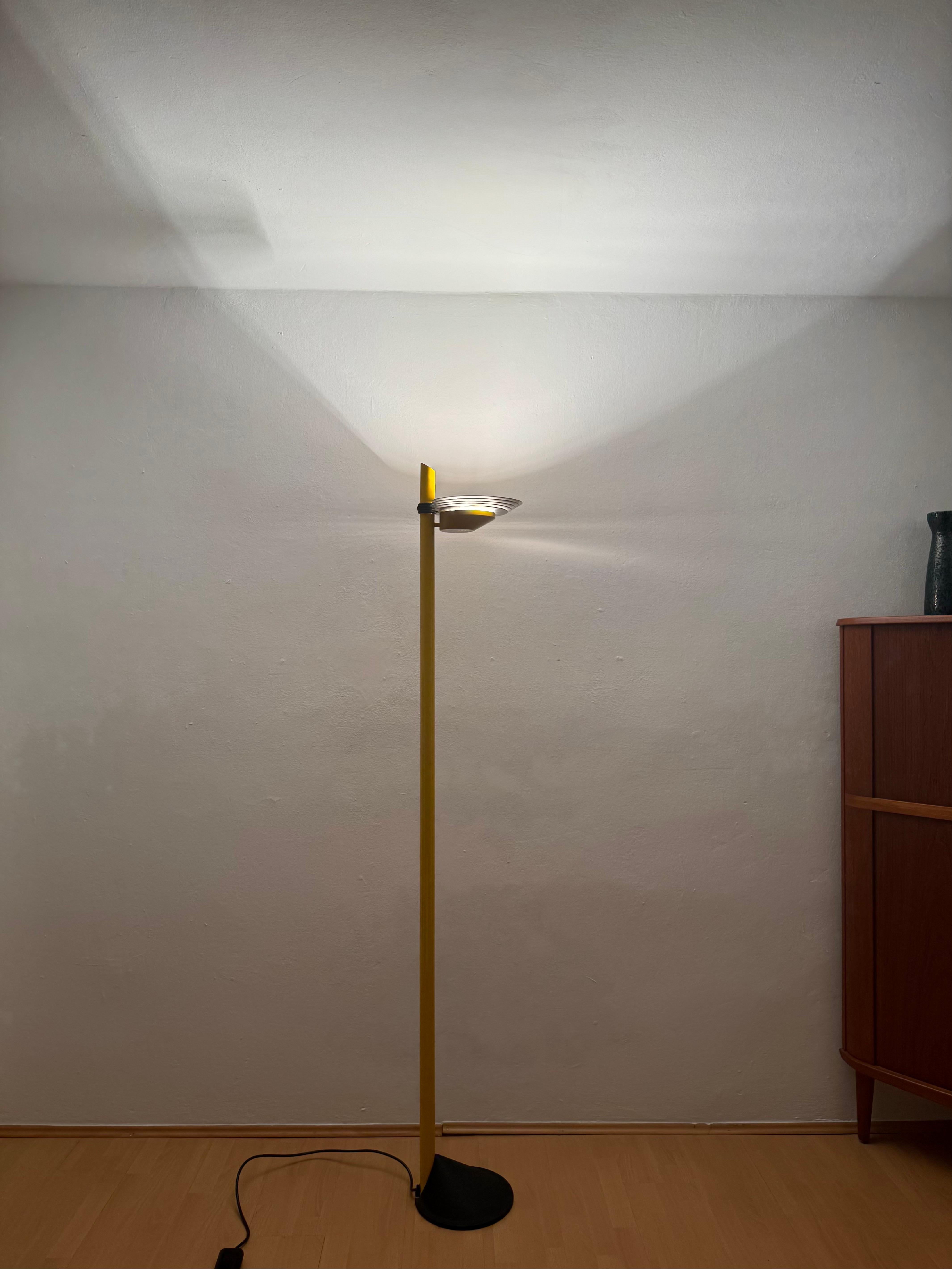 Plafonnier italien des années 1980 de style Memphis Lampadaire en vente 8