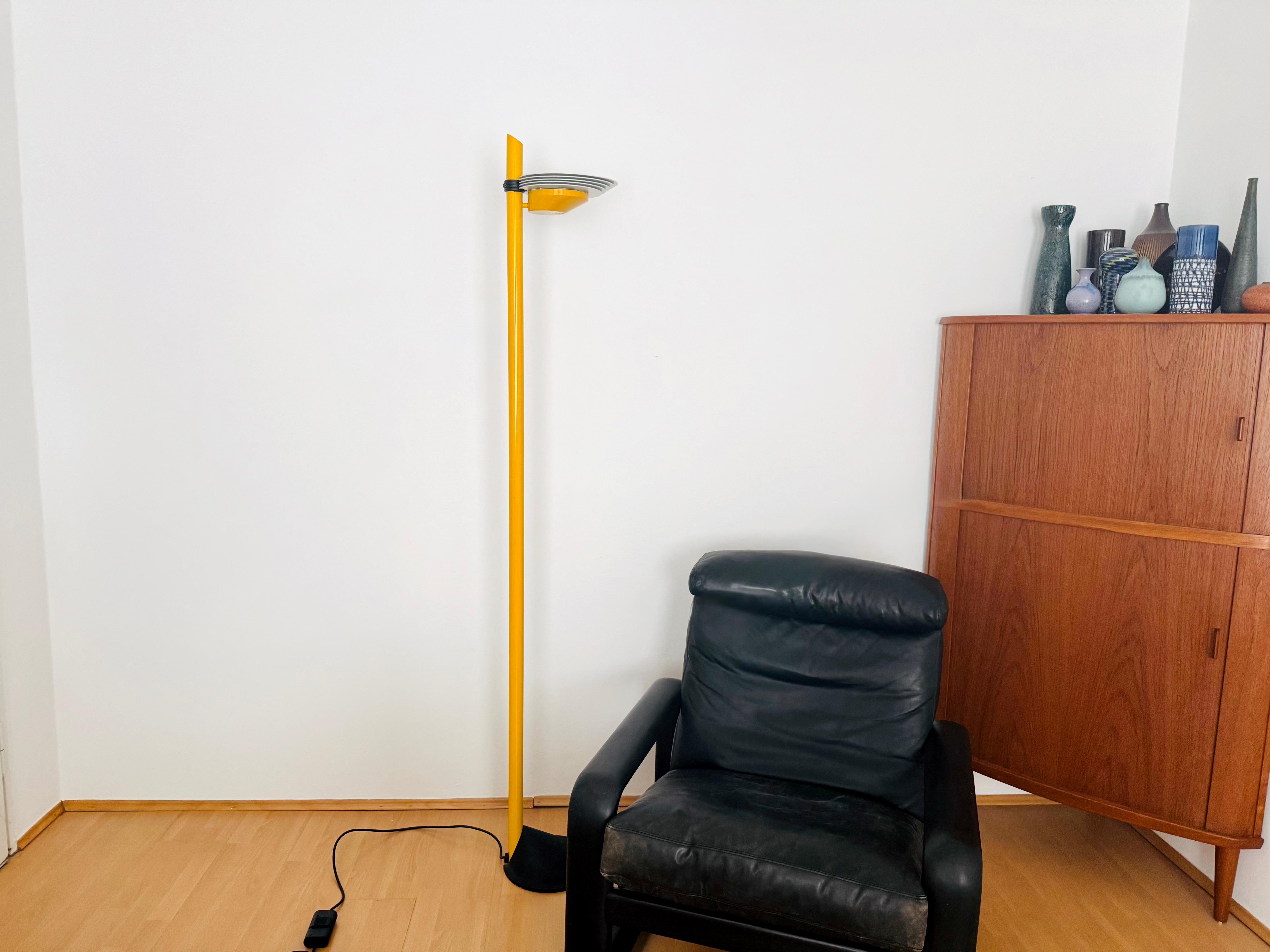 Plafonnier italien des années 1980 de style Memphis Lampadaire Bon état - En vente à München, DE