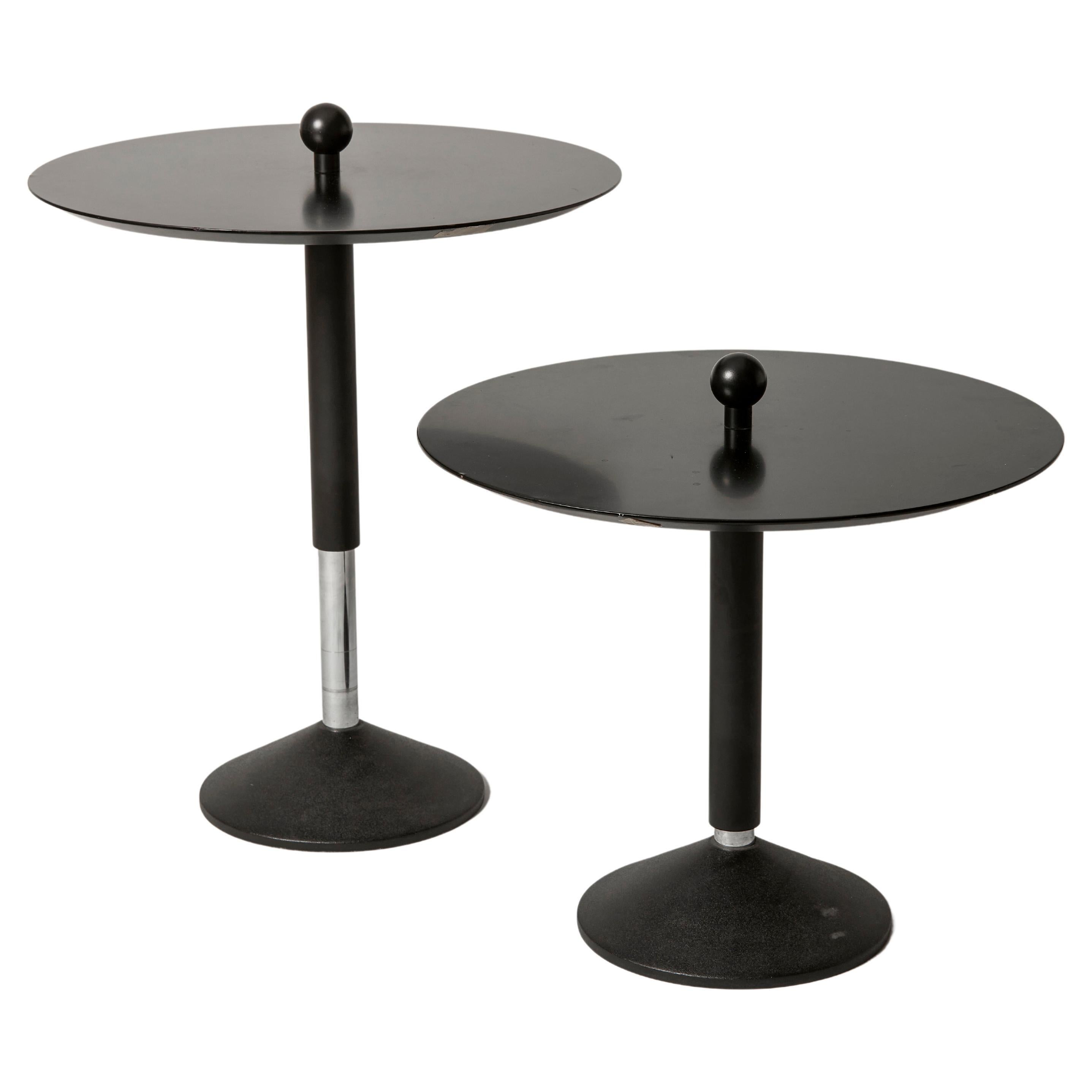 Italian 1980's Pair of Moveable Side Tables For Sale