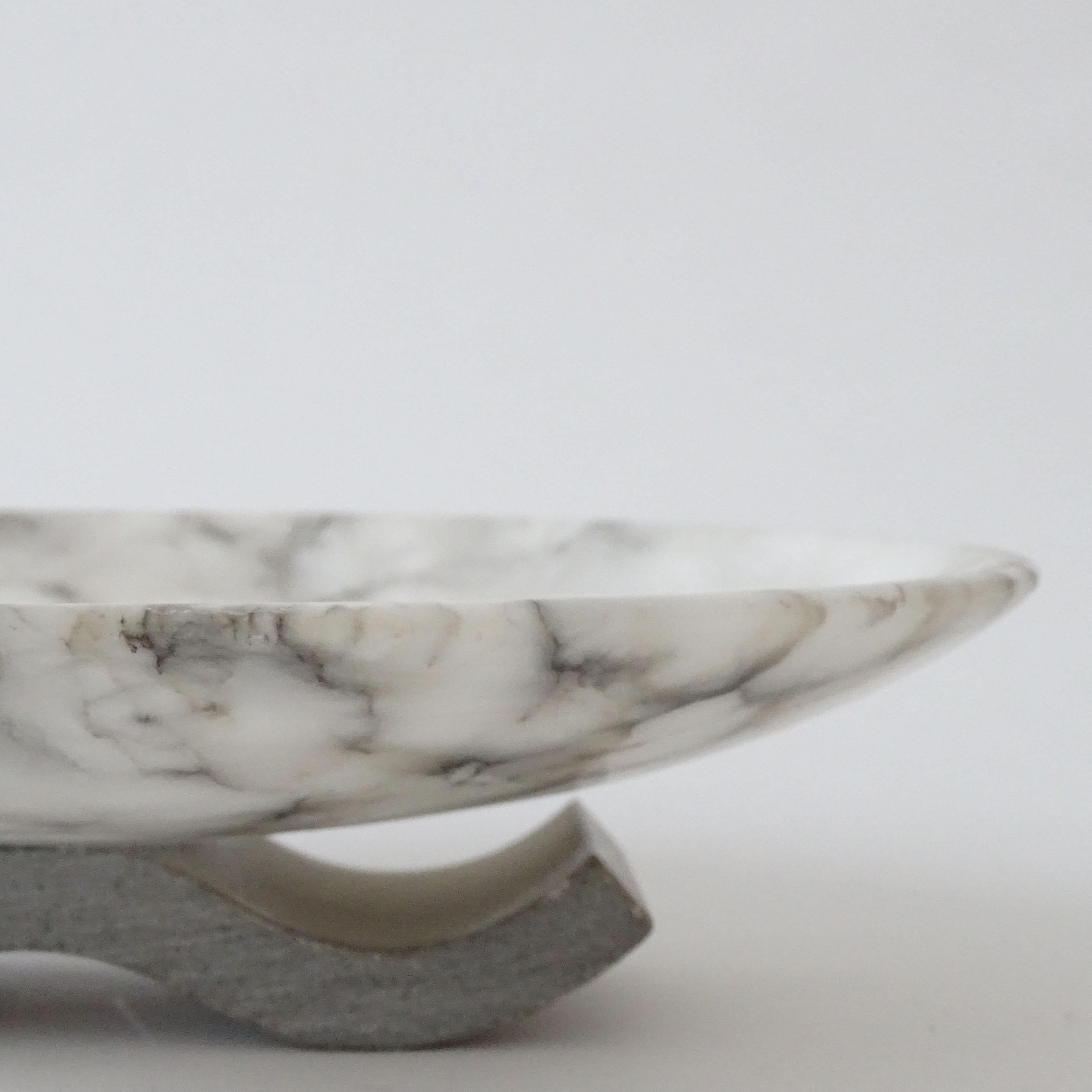 Post-Modern Italian 1980s Post Modern Centrepiece in Alabaster For Sale