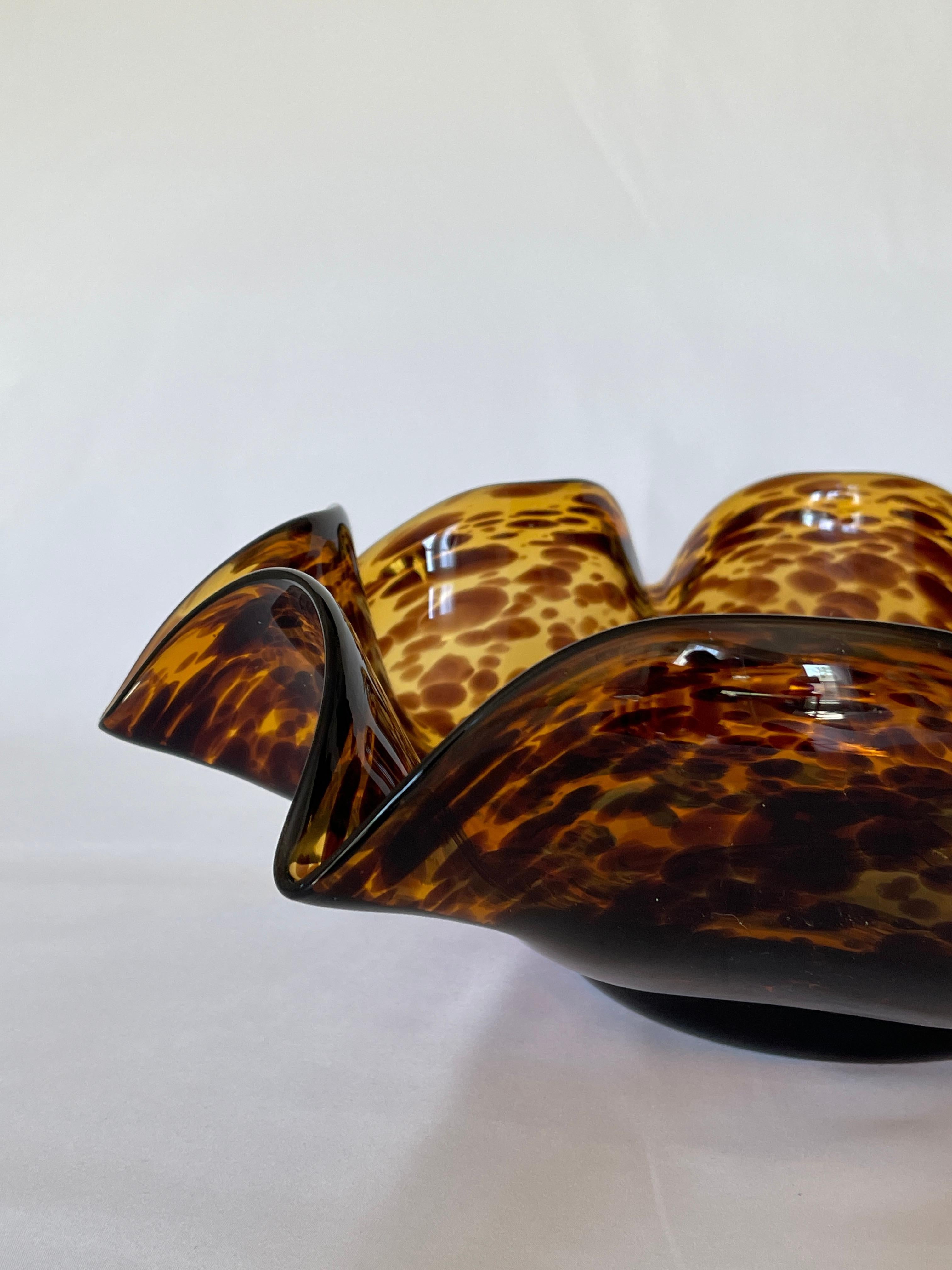 Italian 1980's Tortoise Shell Glass Centrepiece Bowl In Good Condition In New York, NY