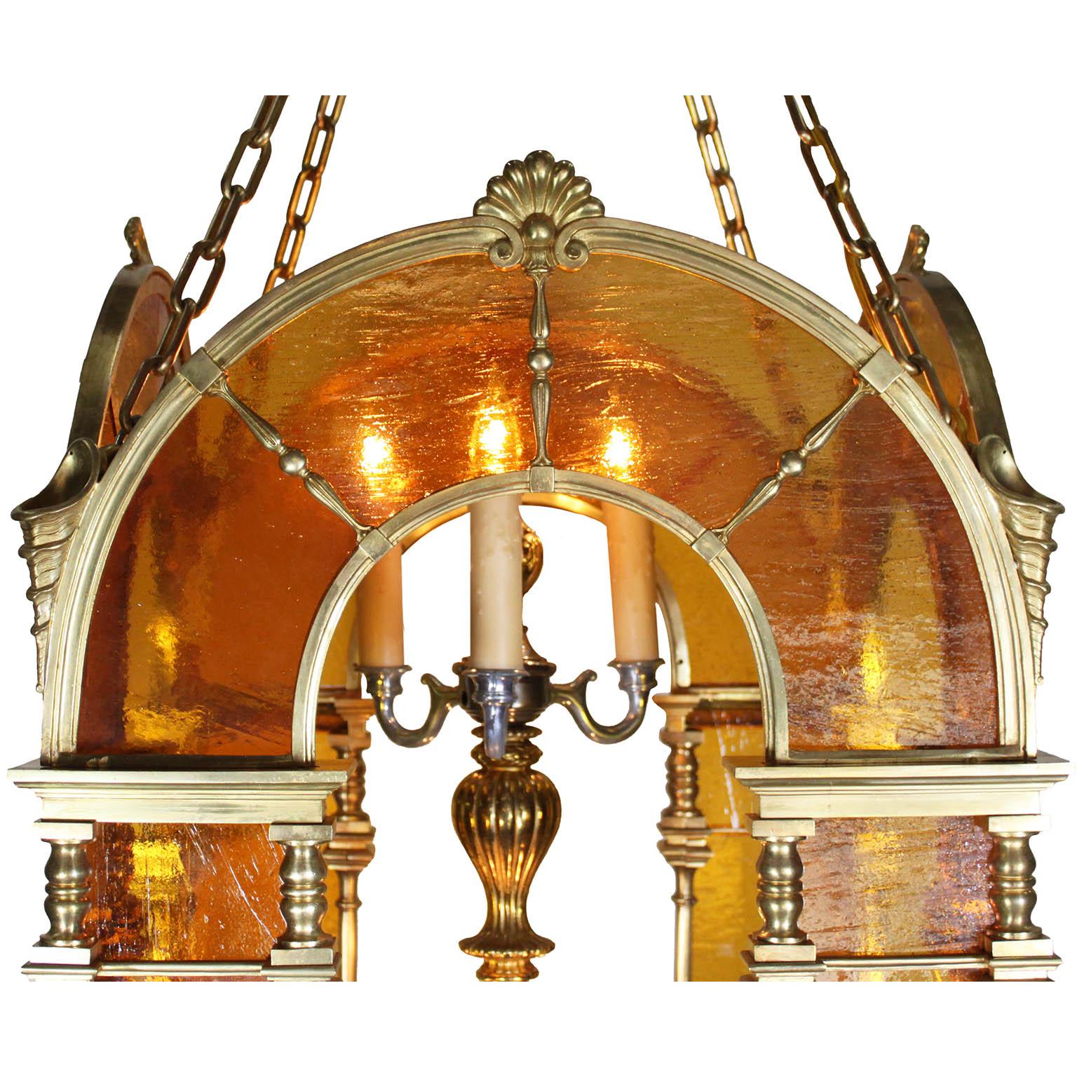 Farol italiano renacentista del siglo XIX/XX de bronce dorado y cristal sembrado Renacimiento renacentista en venta