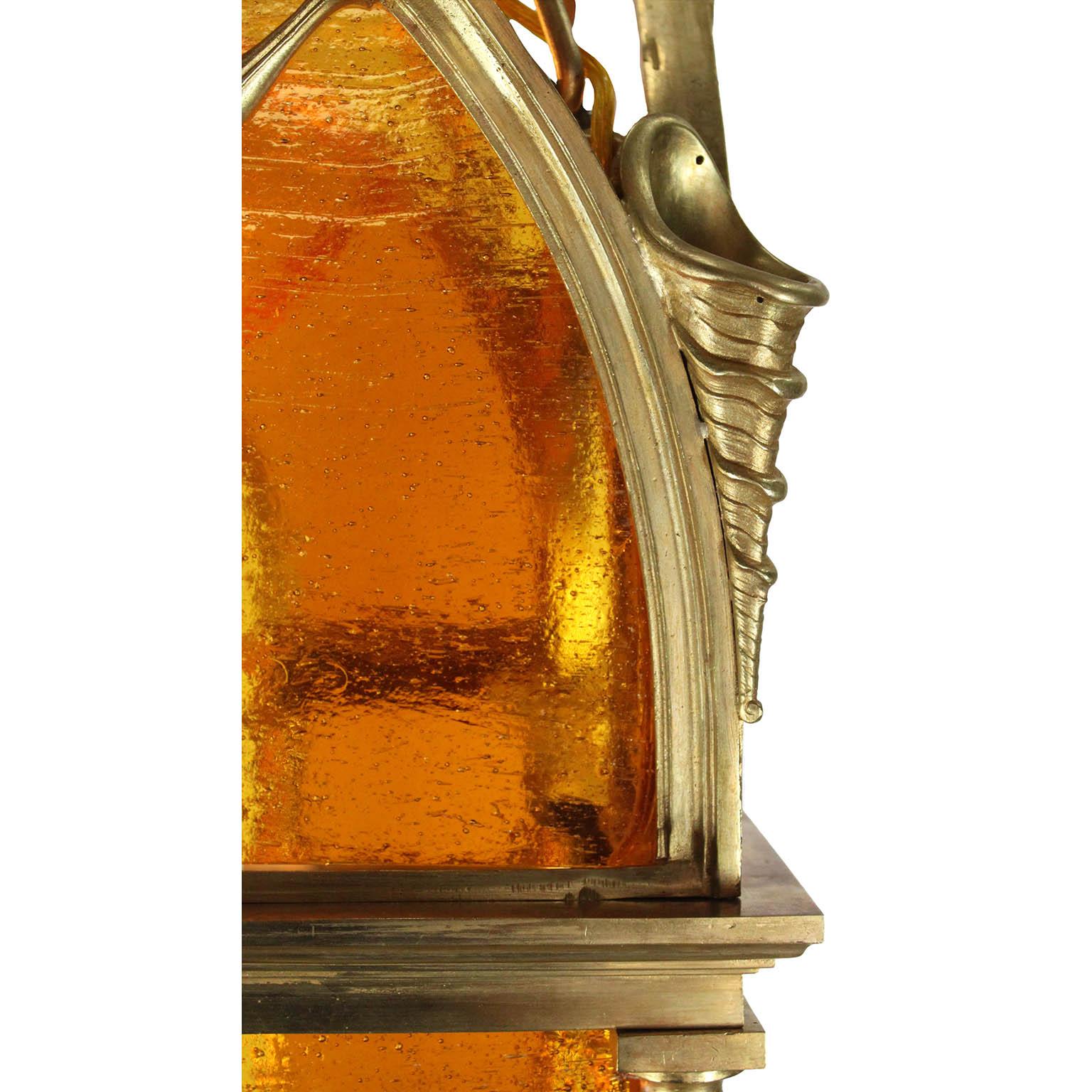 Farol italiano renacentista del siglo XIX/XX de bronce dorado y cristal sembrado principios del siglo XX en venta