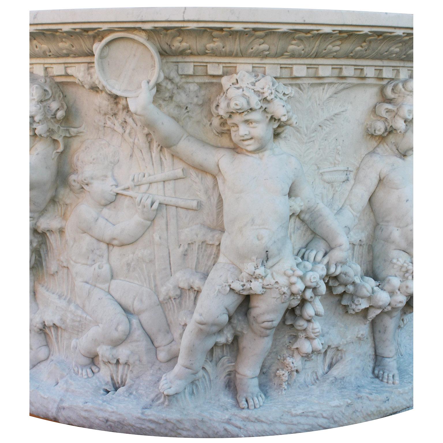 Italian 19th-20th Century Whimsical White Marble Wishing Wellhead with Children For Sale 12