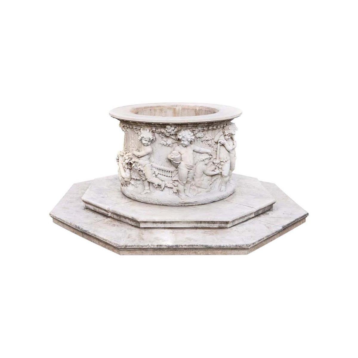 Italian 19th-20th Century Whimsical White Marble Wishing Wellhead with Children For Sale 13