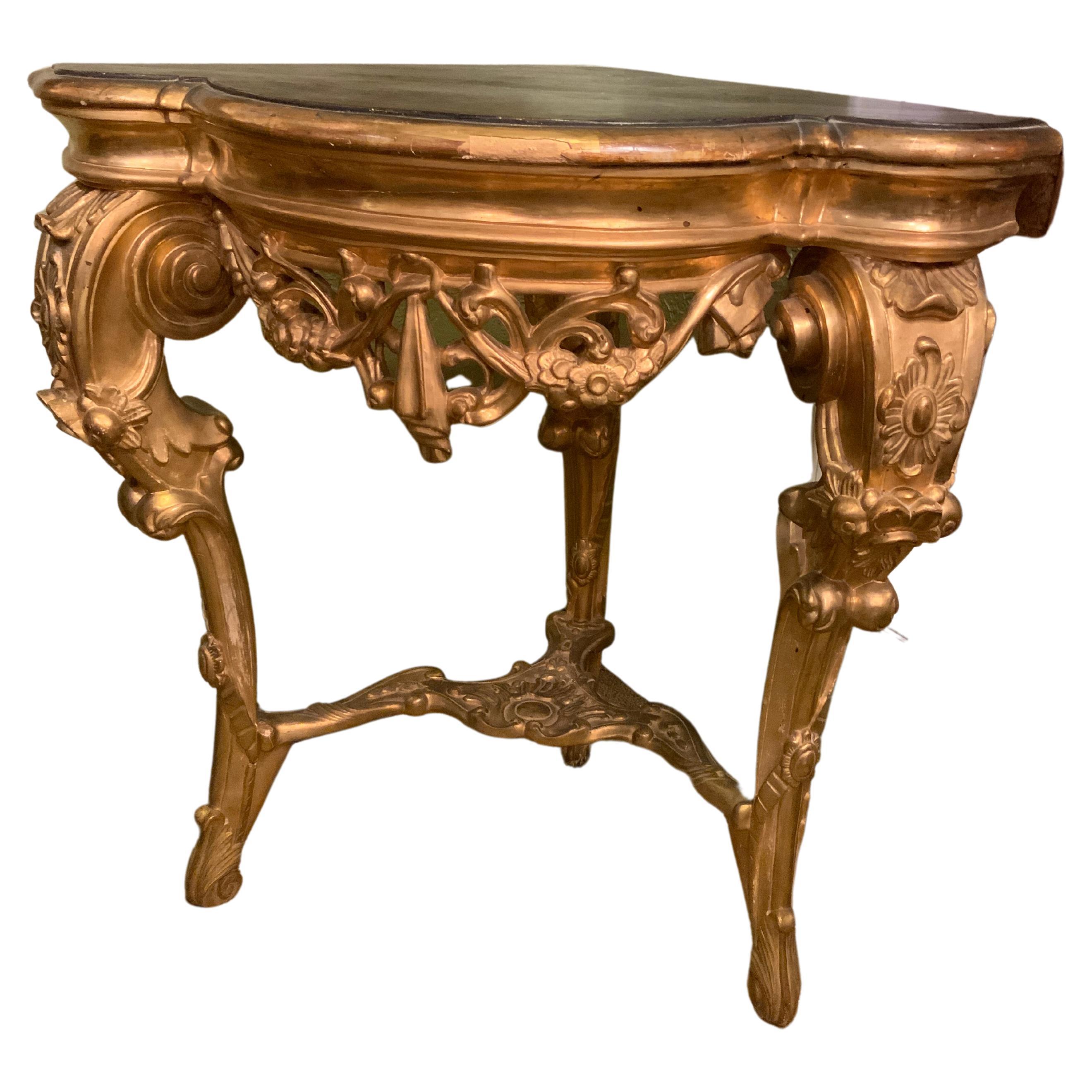 Piédestal d'angle italien en bois doré du 19ème siècle en vente