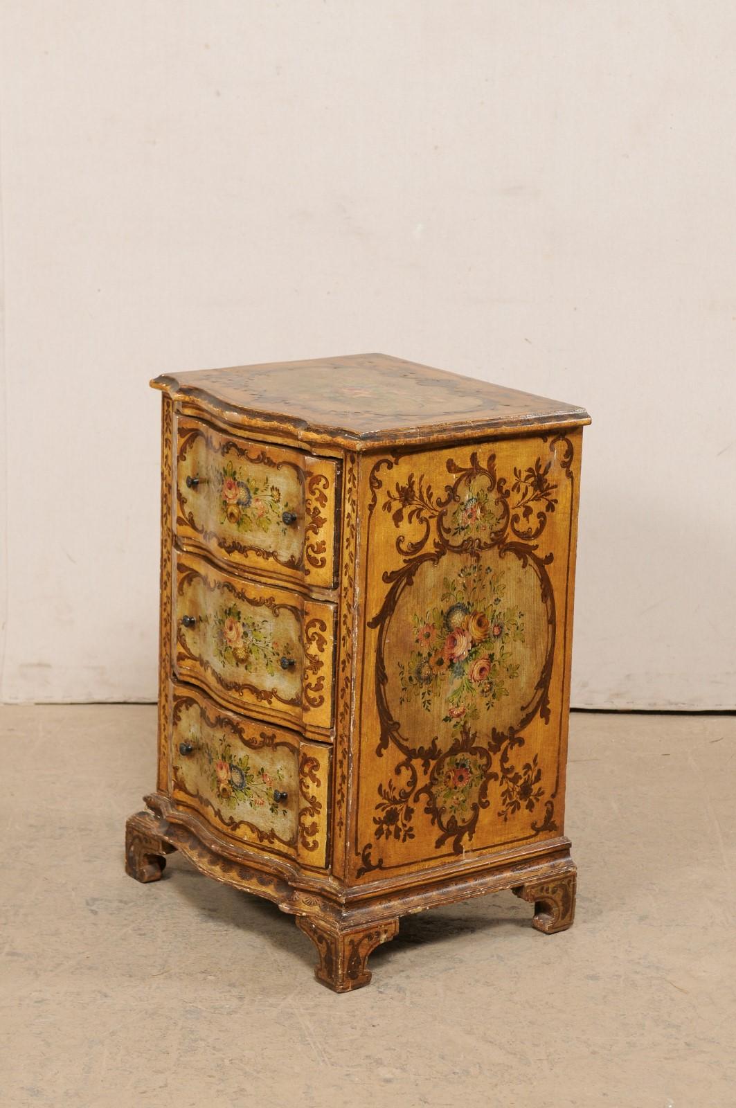 Italian 19th C. Petite Serpentine Chest with Hand-Painted Floral Embellishments For Sale 7