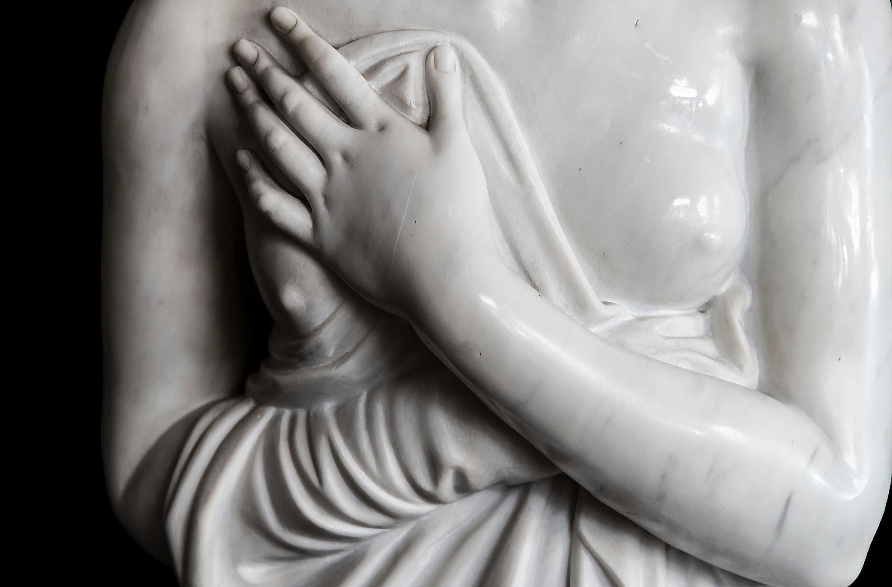 Italian 19th Century After Antonio Canova Venus Italica Carrara Marble Sculpture For Sale 1