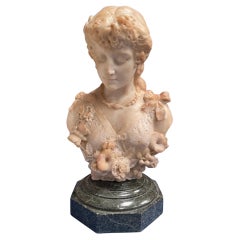 Femme en albâtre sur socle, Italie, XIXe siècle