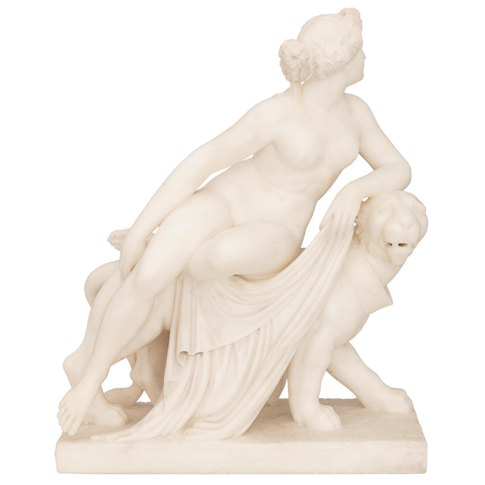 Statue italienne en albâtre du 19ème siècle de la déesse grecque Ariane en vente 4