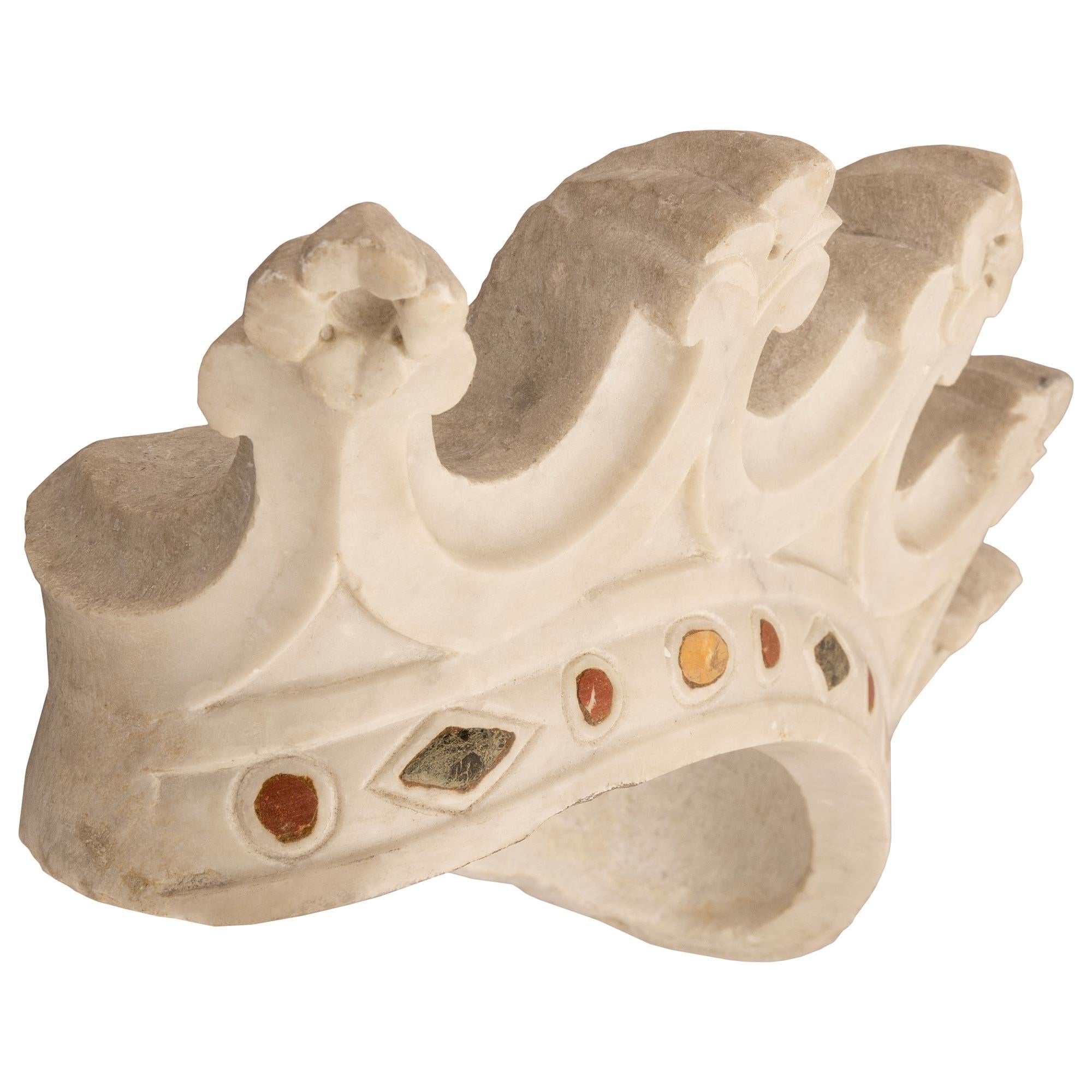 Italian 19th Century Architectural Wall Element Of A Crown In Good Condition For Sale In West Palm Beach, FL