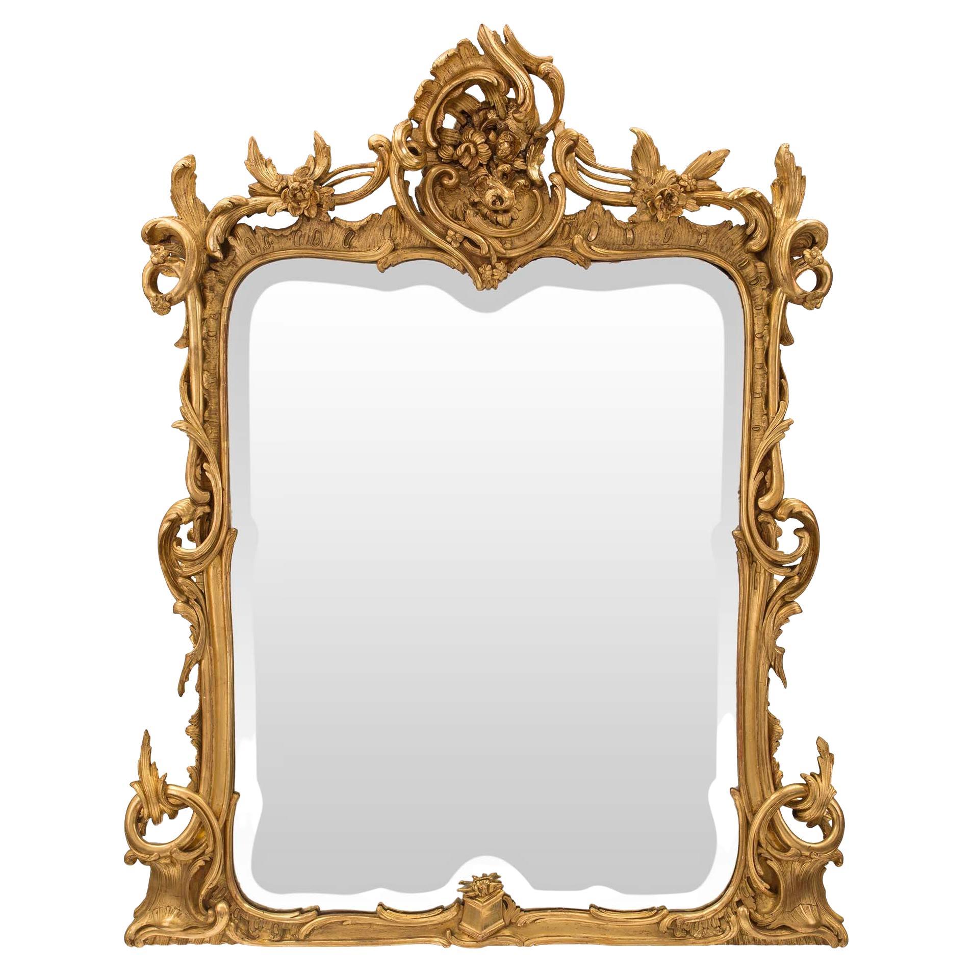 Italian 19th Century Baroque Period Rectangular Giltwood Mirror For Sale