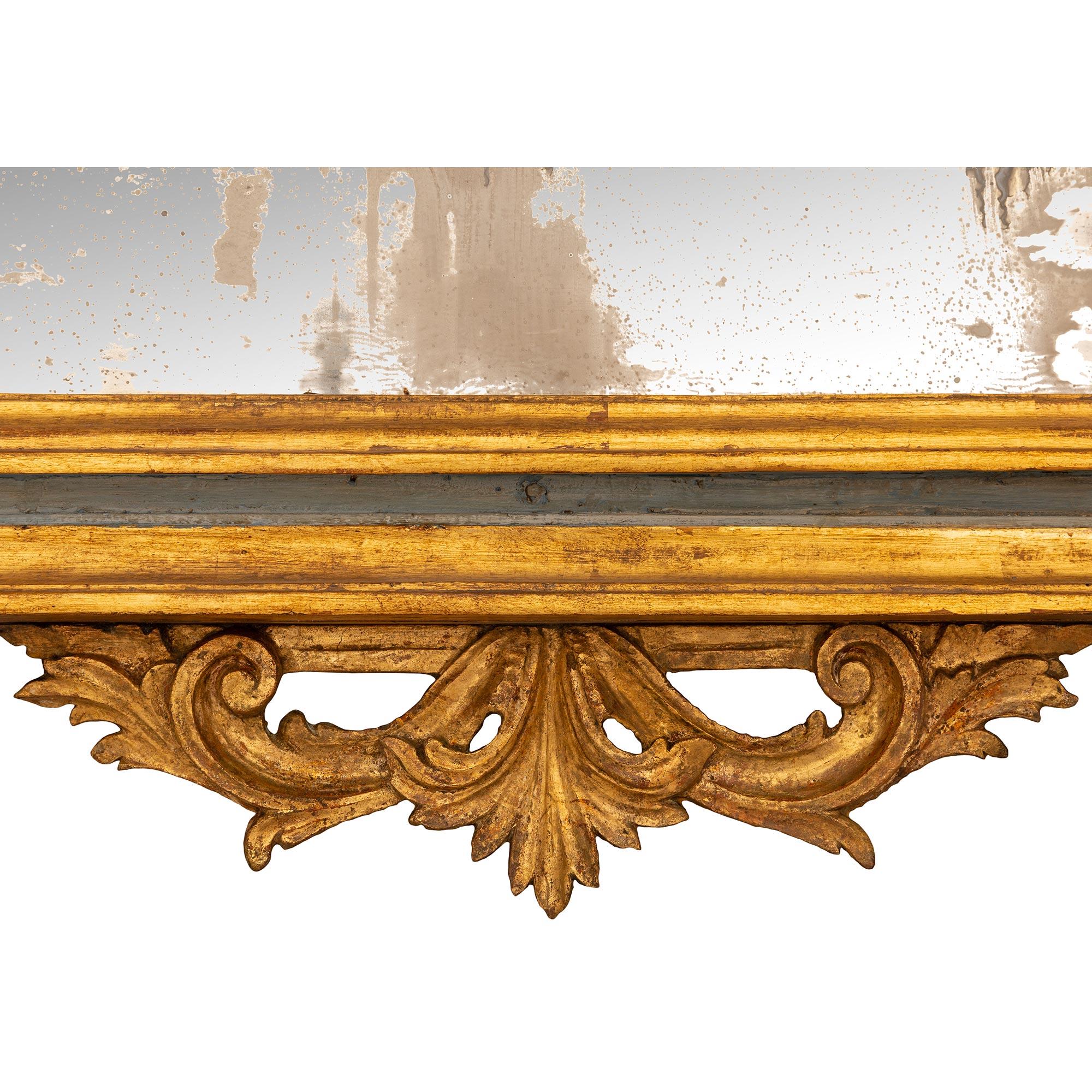 Miroir baroque italien du XIXe siècle en bois doré et bois patiné en vente 3