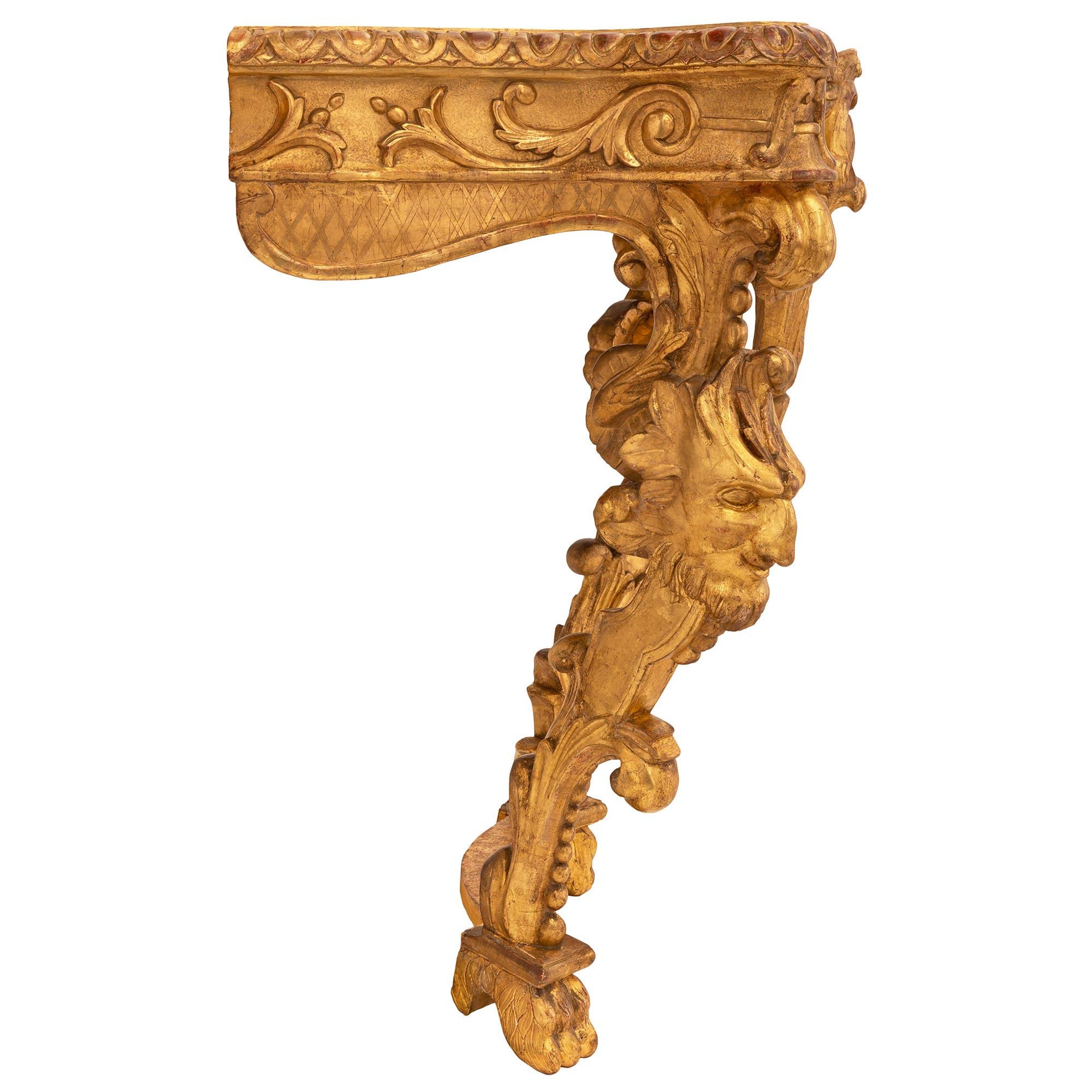 Italienische Konsole aus vergoldetem Holz im Barockstil, 19. Jahrhundert (Vergoldetes Holz) im Angebot