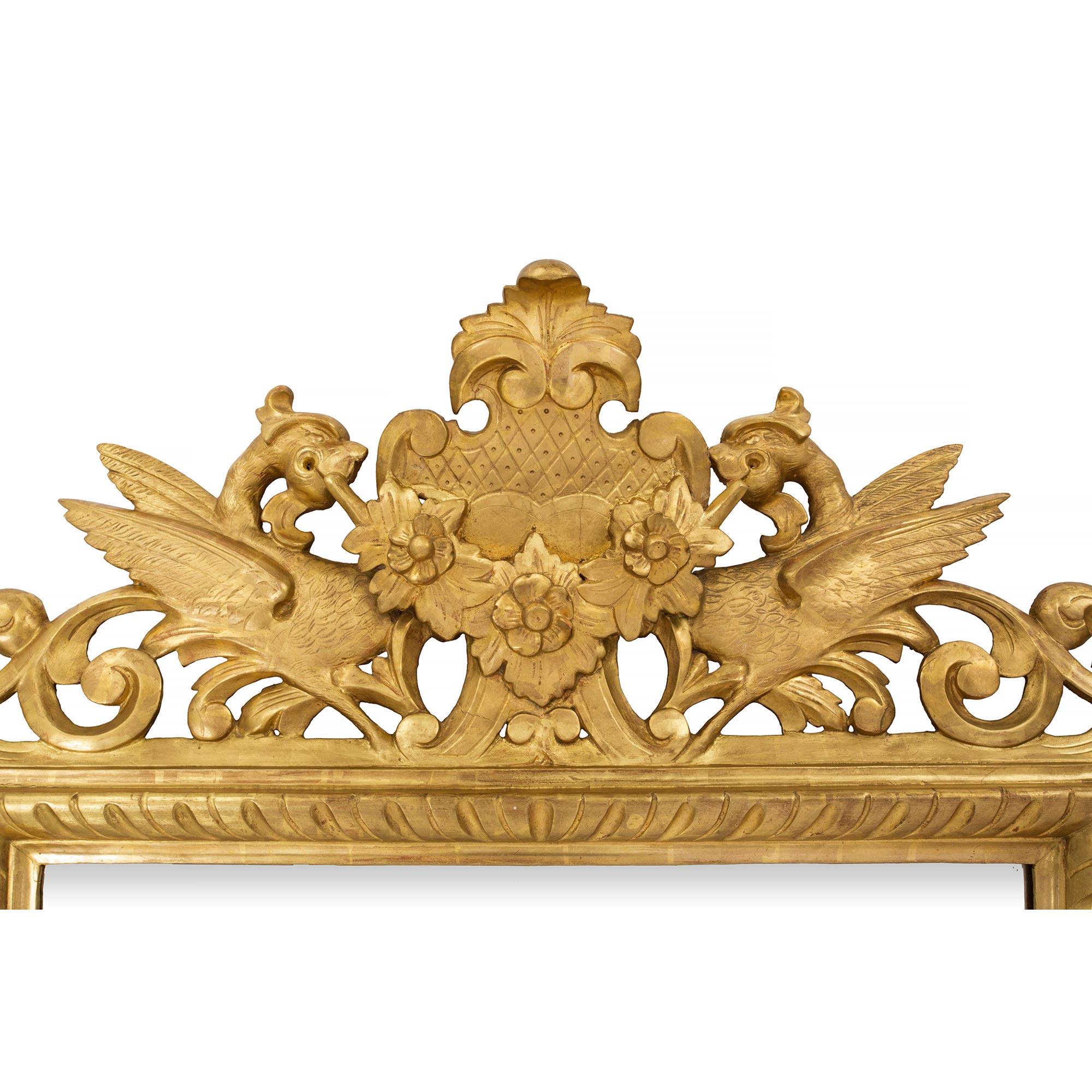 Baroque Miroir baroque italien du 19ème siècle en bois doré en vente