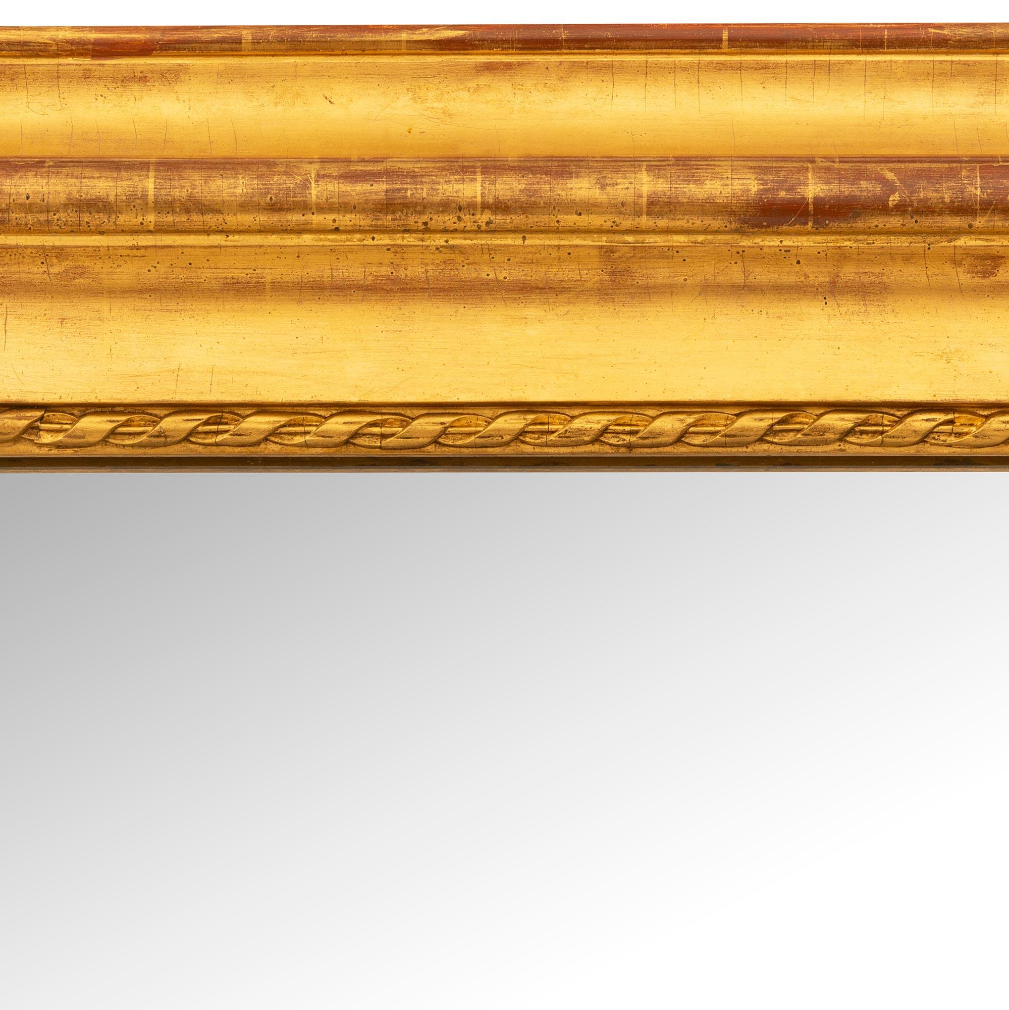 XIXe siècle Miroir italien du 19ème siècle en bois doré de style baroque en vente