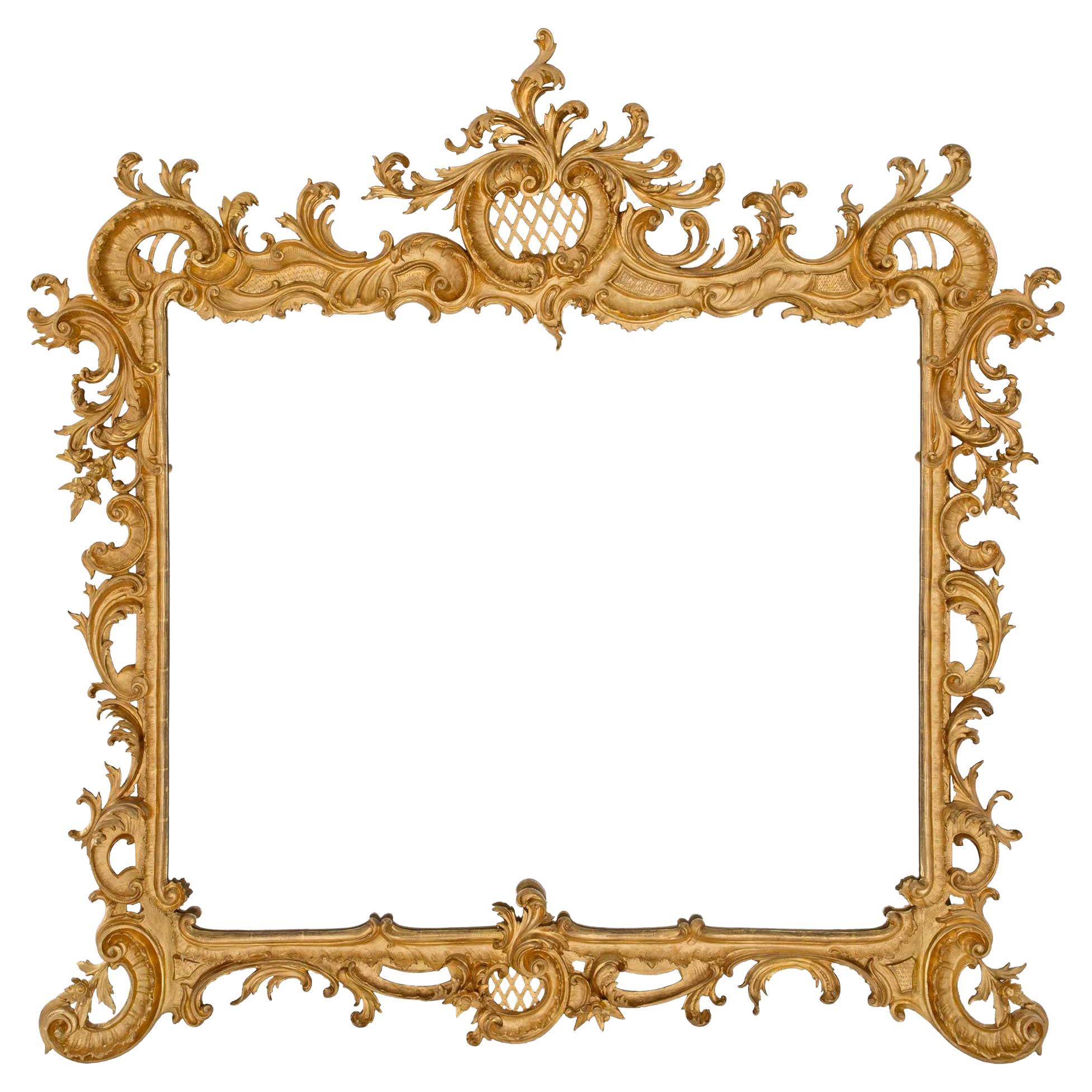 Miroir rectangulaire baroque italien du 19ème siècle en bois doré