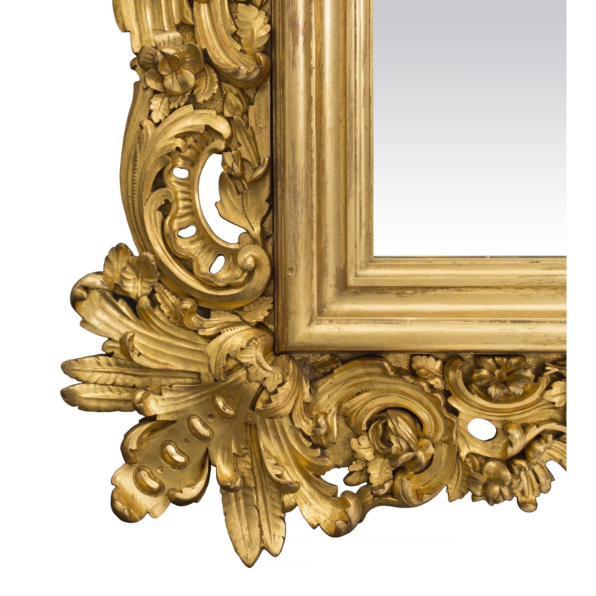 Italian 19th Century Baroque Style Giltwood Mirror 3