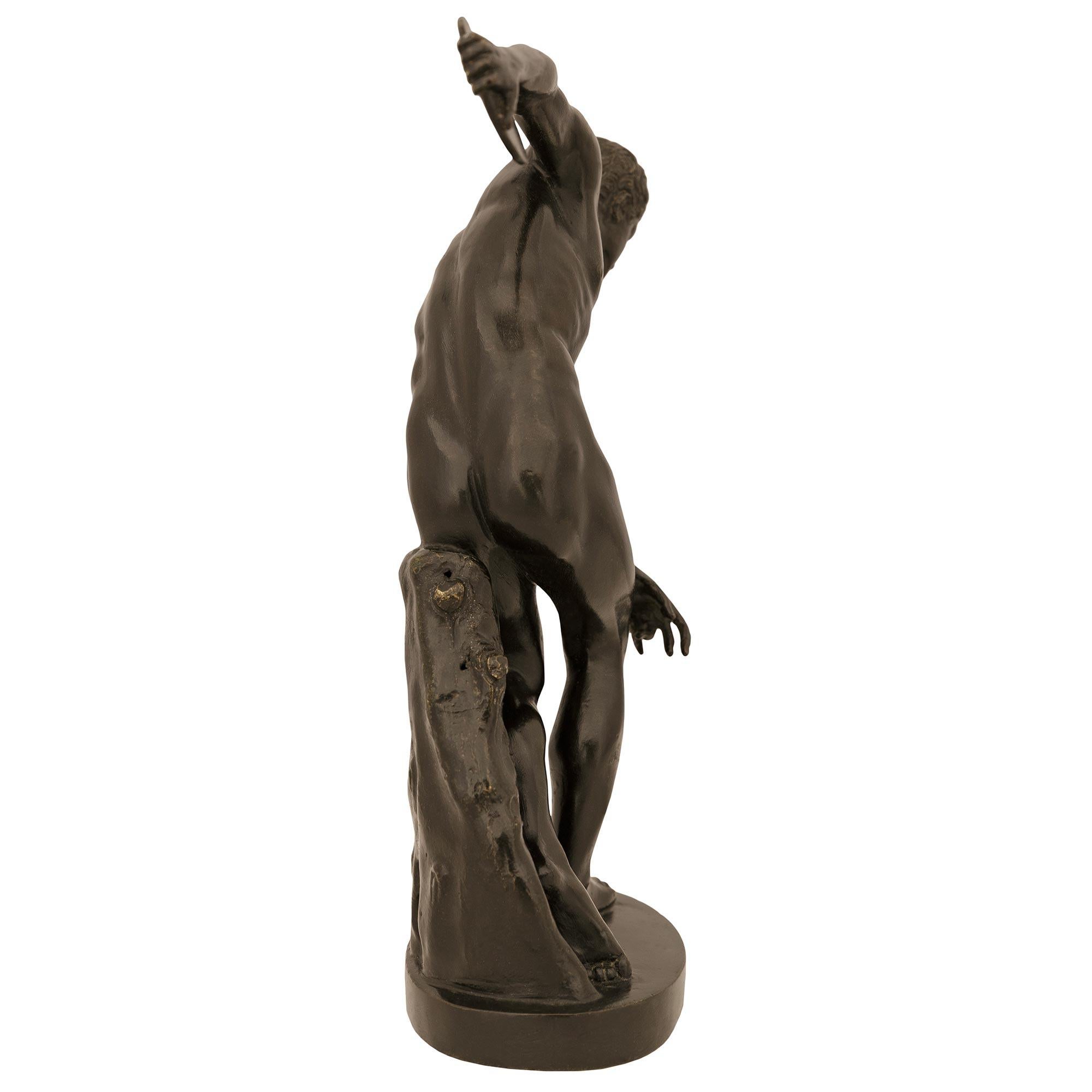 Italian 19th century Bronze statue of The Discus Thrower In Good Condition For Sale In West Palm Beach, FL