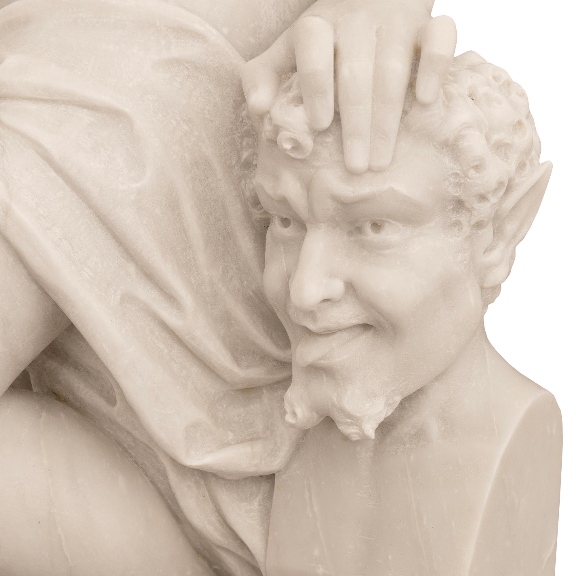 Statua italiana del XIX secolo in marmo di Carrara e Vert de Patricia raffigurante Galatea in vendita 1