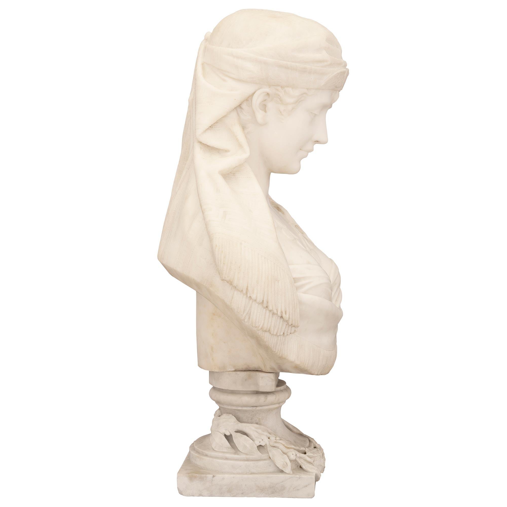 Italian 19th century Carrara marble bust of Cleopatra, signed C. Lapini 1888 Italiano en venta