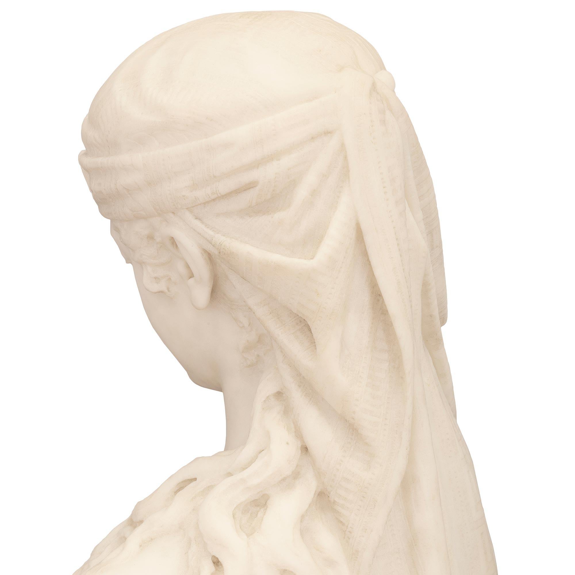 Italian 19th century Carrara marble bust of Cleopatra, signed C. Lapini 1888 siglo XIX en venta