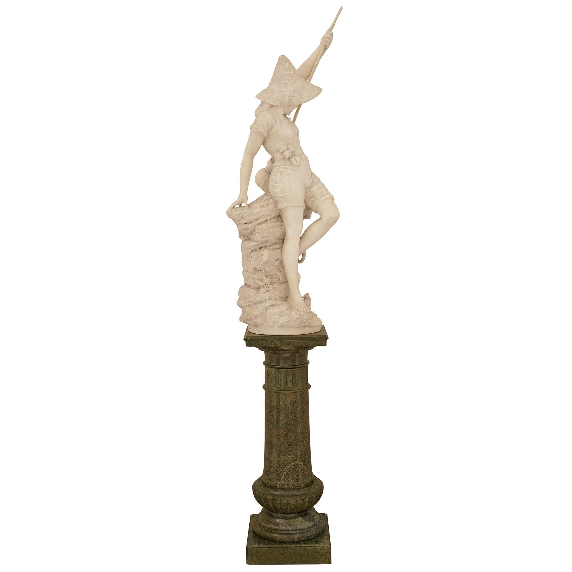 Italiano Statua italiana di Carrara del XIX secolo raffigurante una fanciulla pescatrice, opera di Pietro Bazzanti in vendita