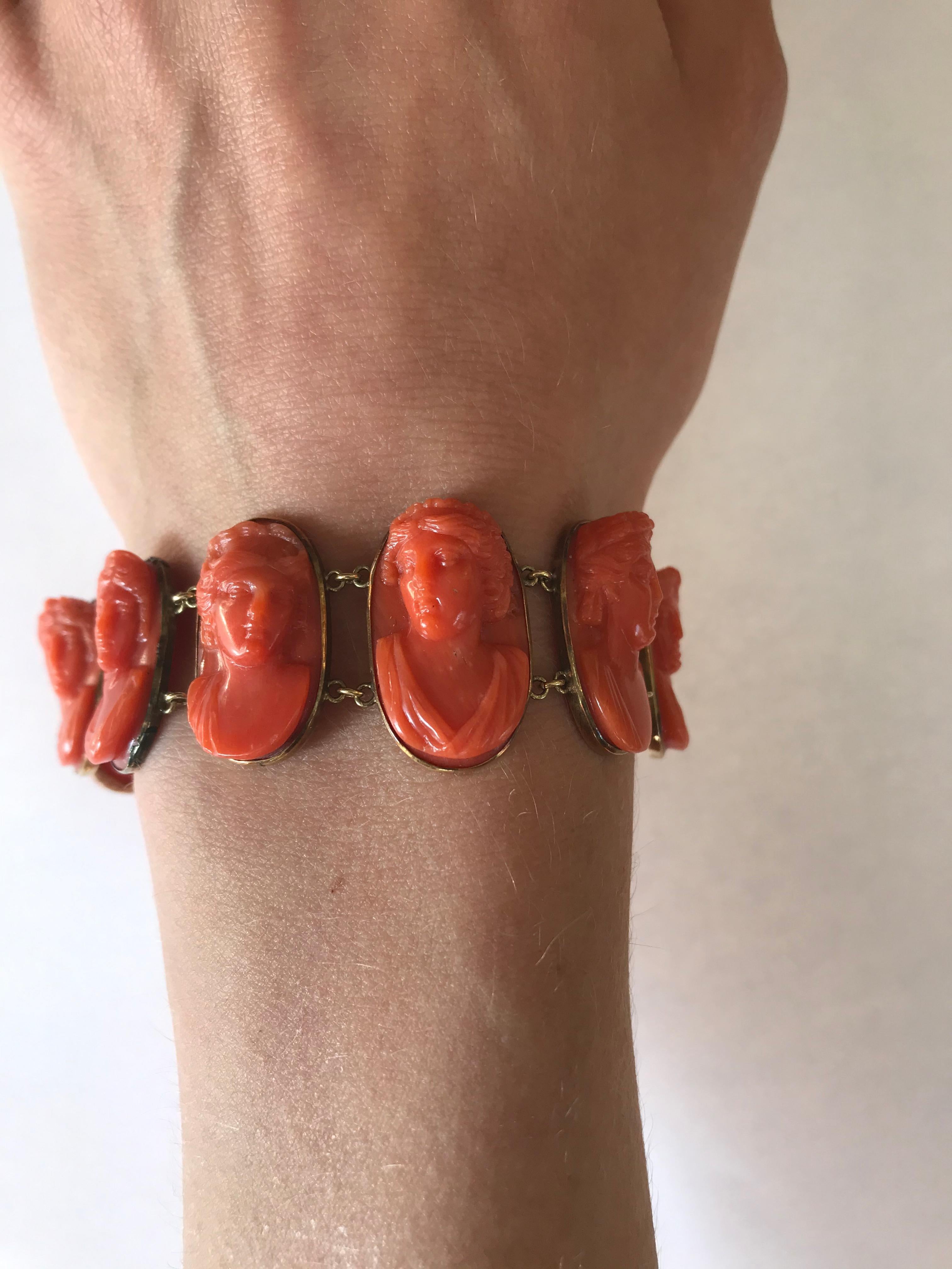 1870s Carved Coral Gold Link Bracelet, Torre del Greco, Italy For Sale 4