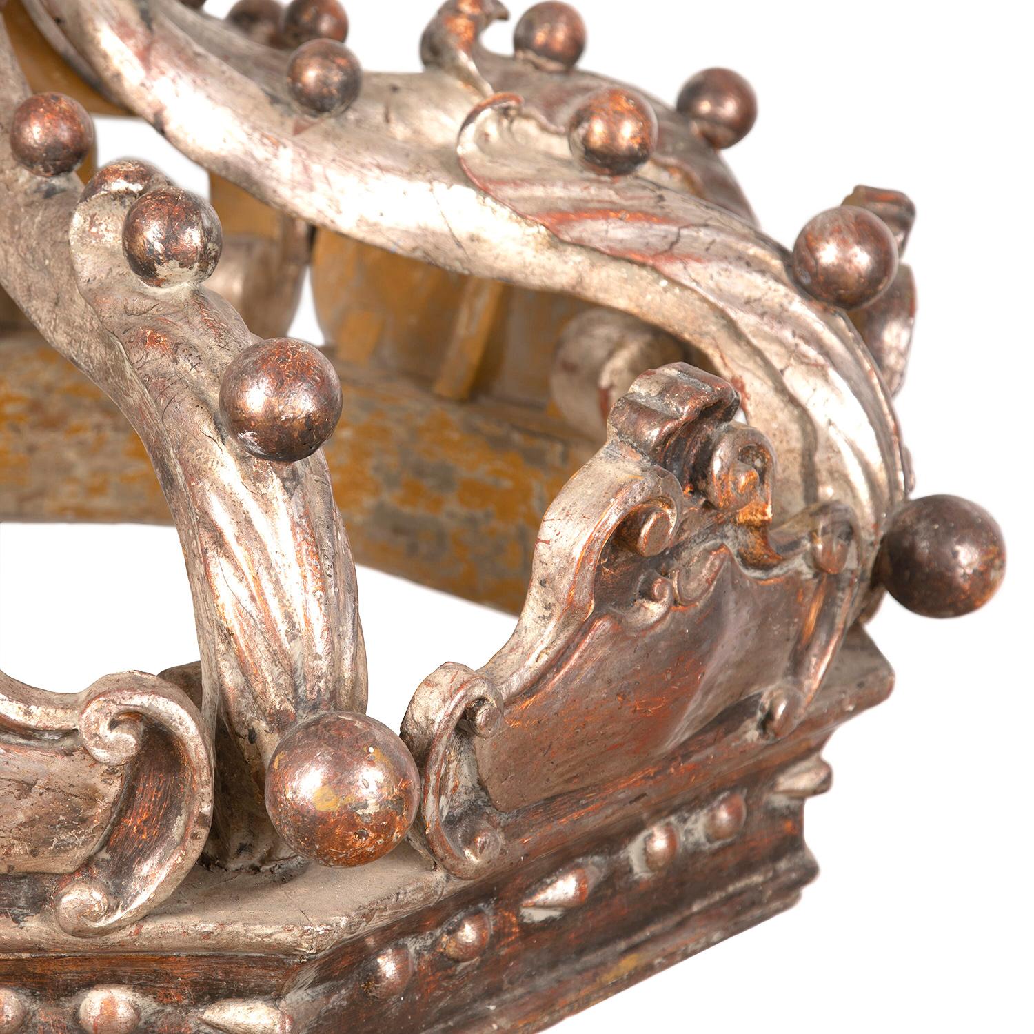 Wood Italian 19th Century Carved Crown