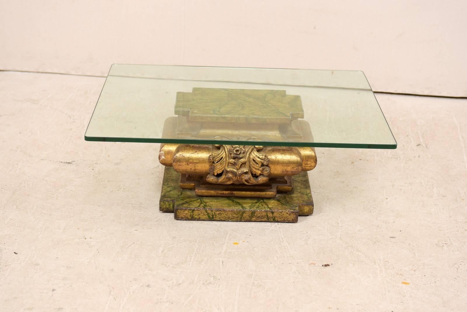 Italian 19th Century Carved Giltwood Coffee Table with Rectangular Glass Top 4