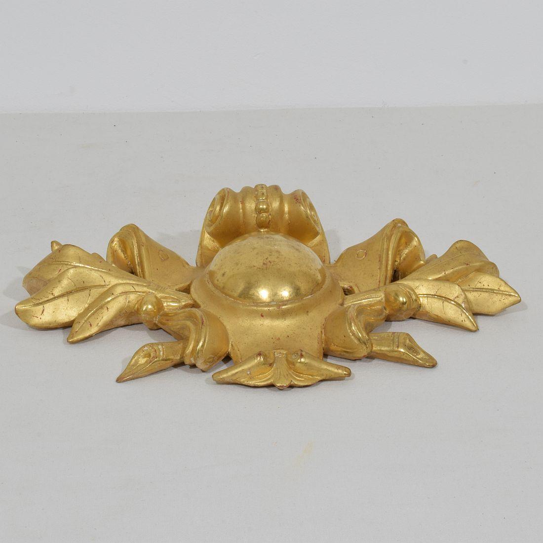 Italian 19th Century Carved Giltwood Ornament 6