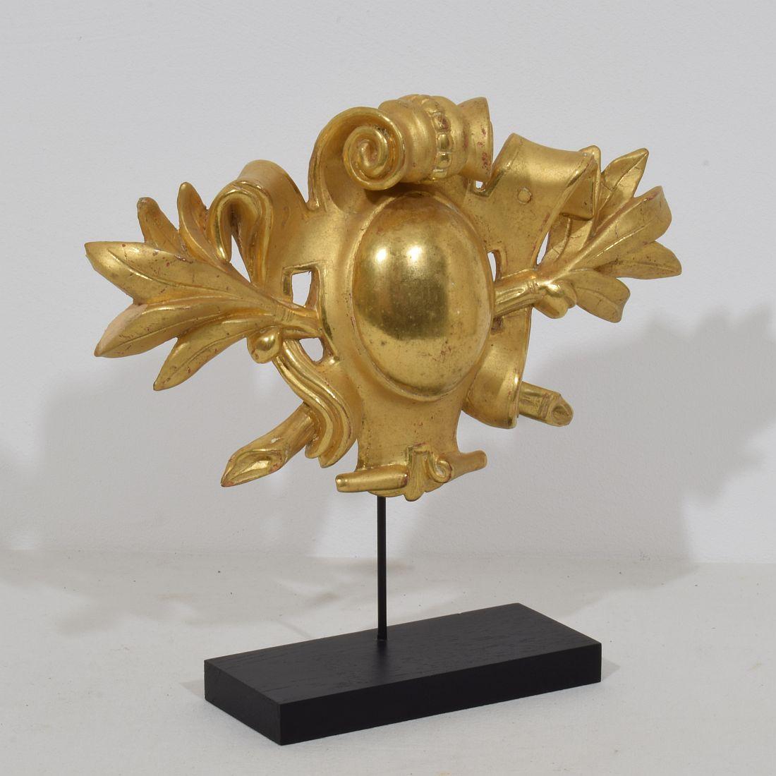 Hand-Carved Italian 19th Century Carved Giltwood Ornament