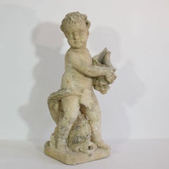 Fontaine italienne en pierre calcaire sculptée du 19ème siècle avec ange et chérubin