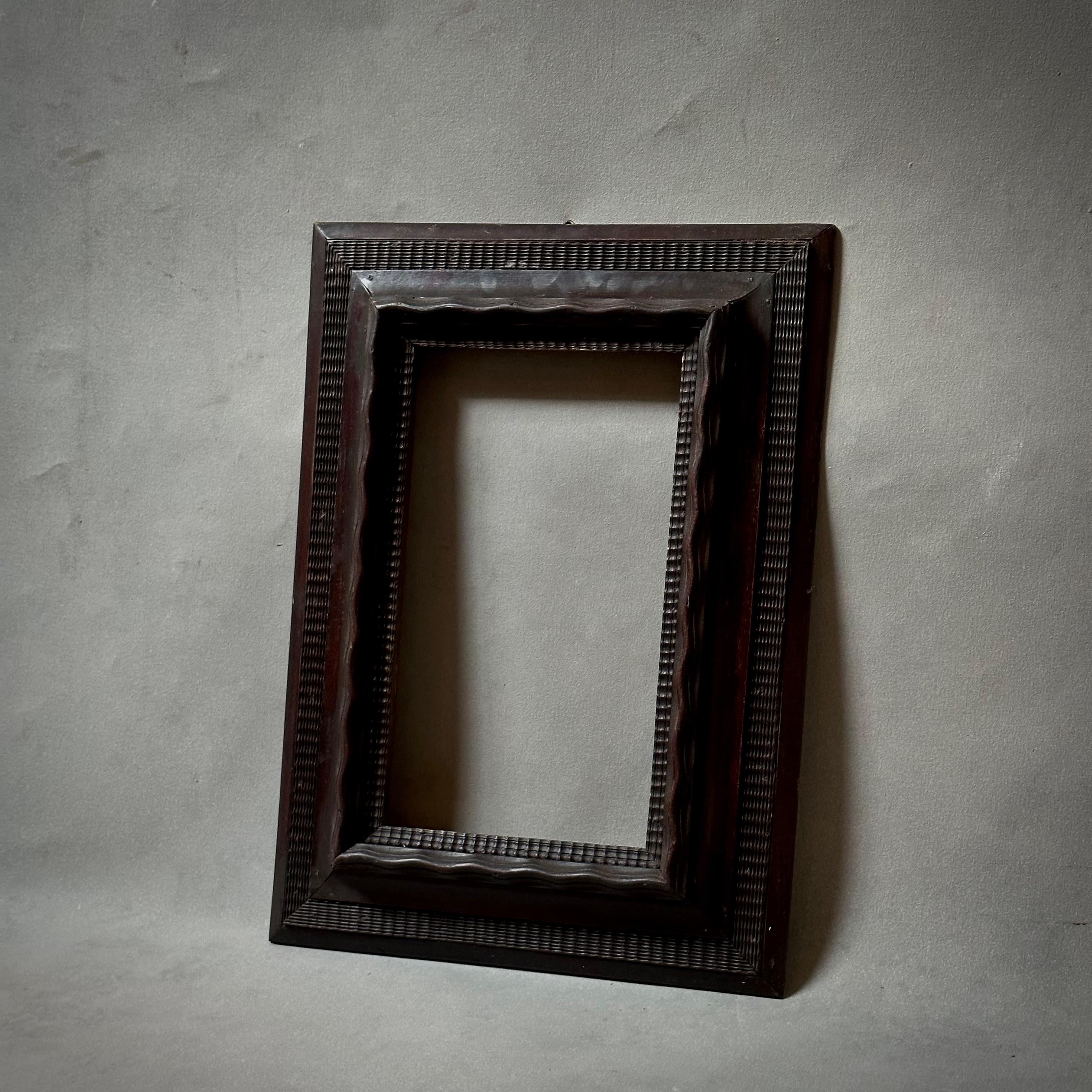 Italian 19th Century Carved Wood Frame For Sale 1
