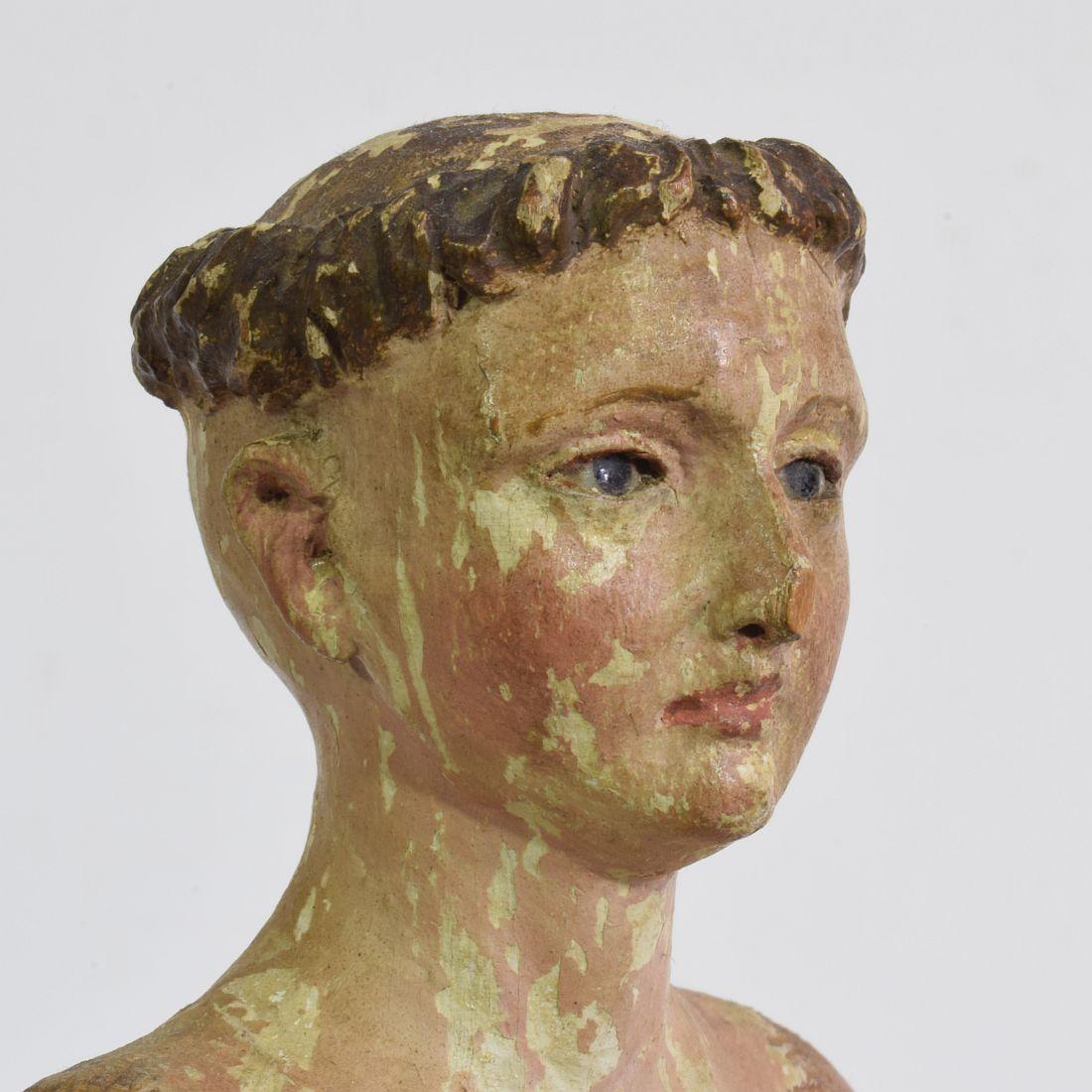 Figure de saint italienne en bois sculpté du 19ème siècle en vente 9