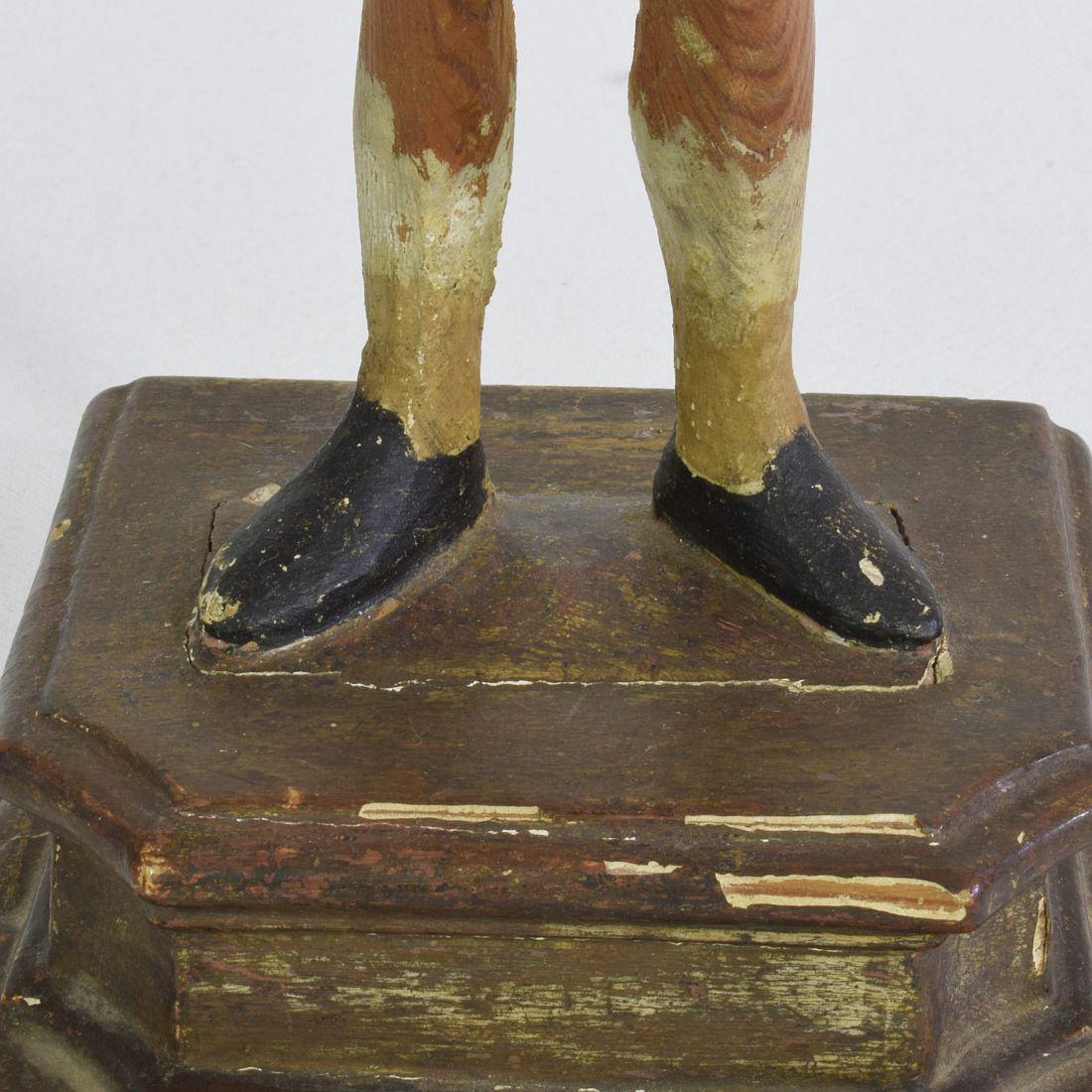 Figure de saint italienne en bois sculpté du 19ème siècle en vente 11