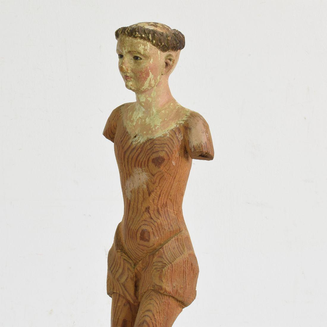Figure de saint italienne en bois sculpté du 19ème siècle en vente 1