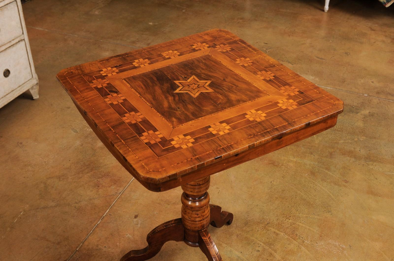 Birch Italian 19th Century Center Table with Marquetry Décor and Turned Pedestal For Sale