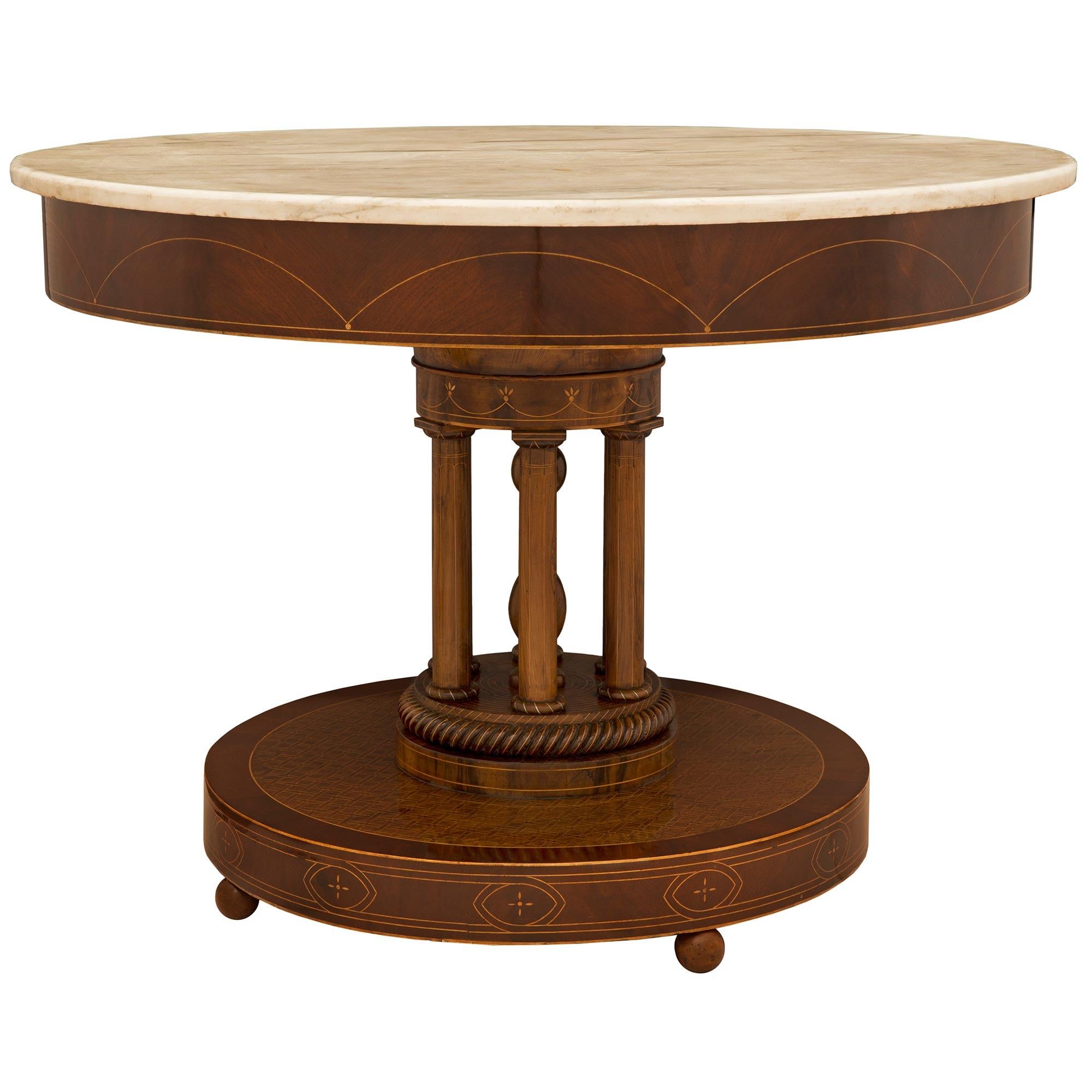 Italian 19th Century Charles X Period Mahogany Center Table In Good Condition In West Palm Beach, FL