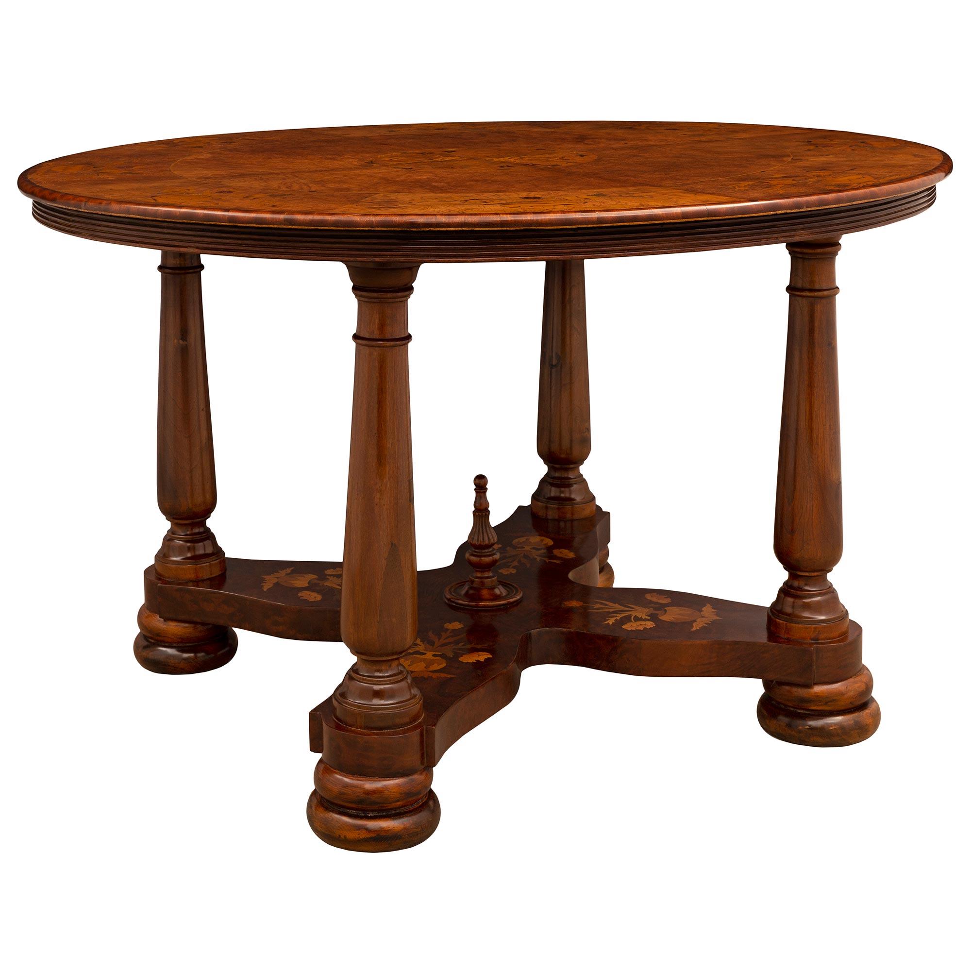 Italian 19th Century Circular Inlaid Center Table In Good Condition For Sale In West Palm Beach, FL