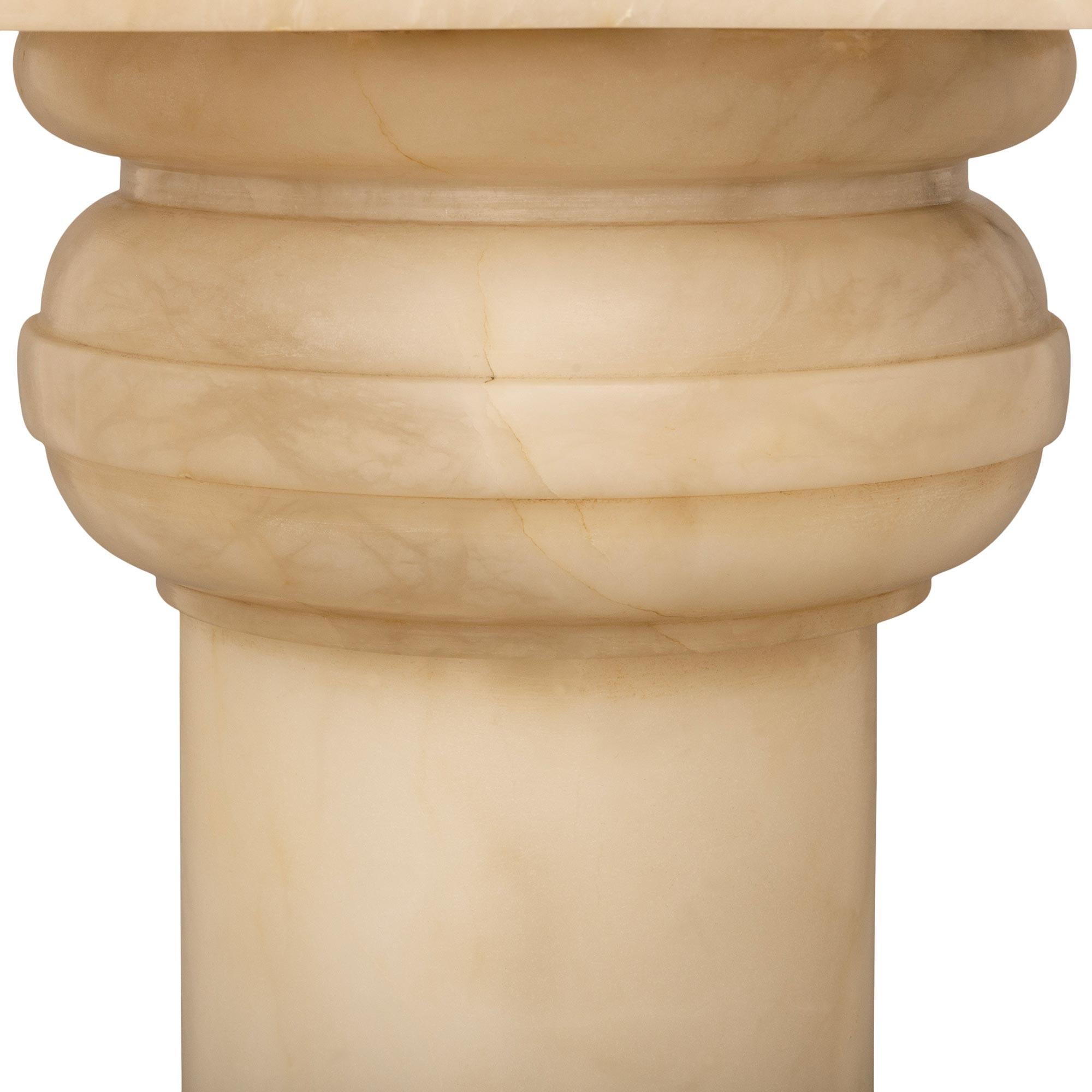 Italian 19th Century Cream Colored Alabaster Pedestal For Sale 1