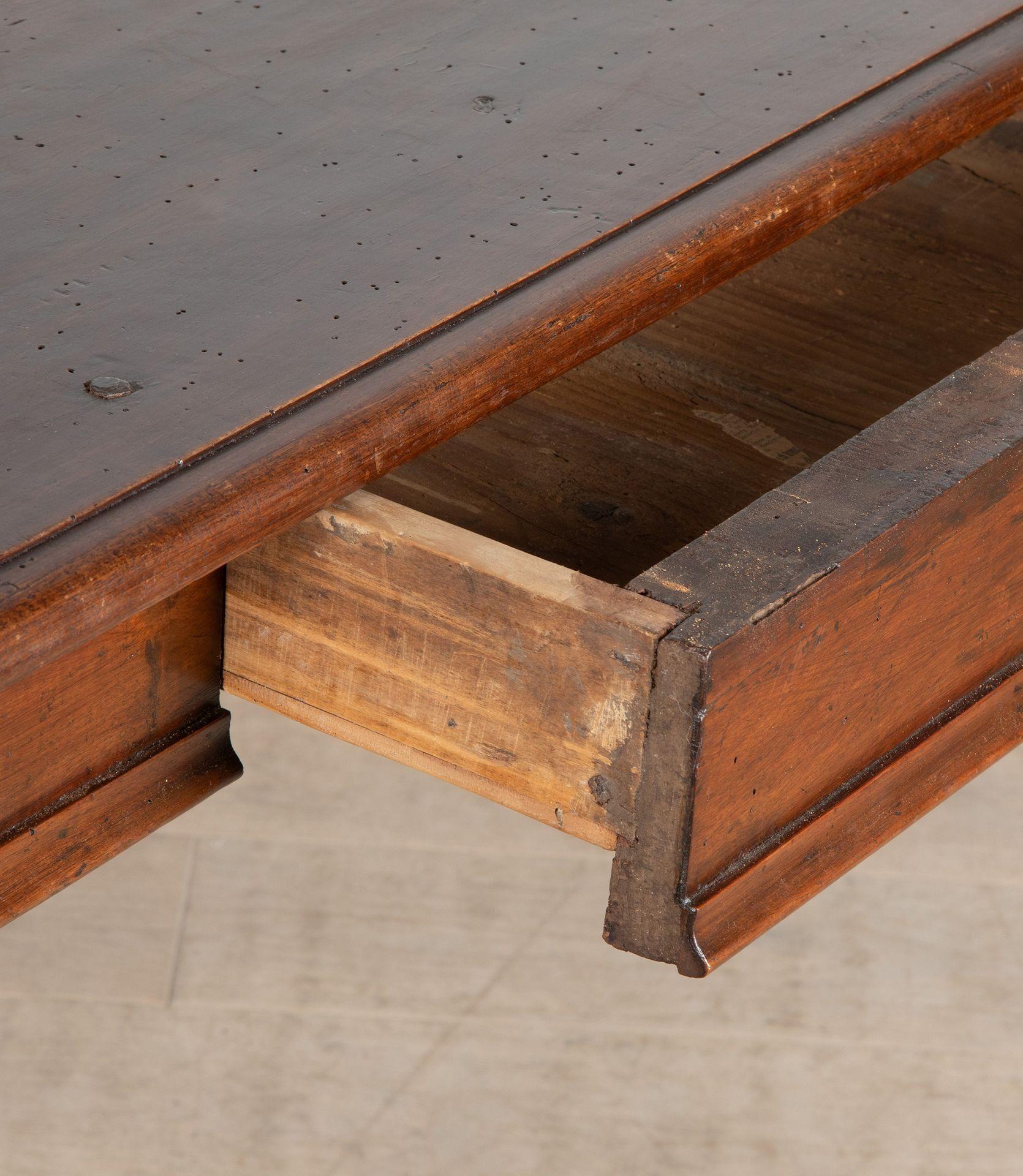 19th Century Italian Dining Table For Sale 9
