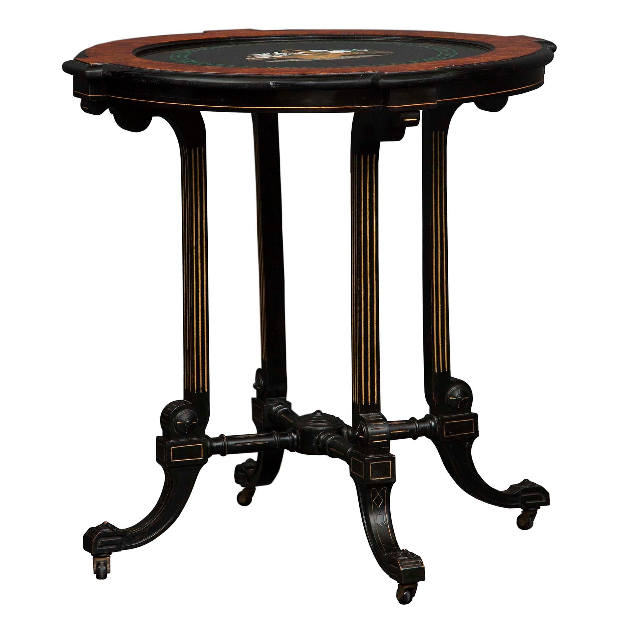 Marbre noir de Belgique Table d'appoint italienne du 19ème siècle en ébène, ronce de noyer, bois doré et Pietra Dura en vente
