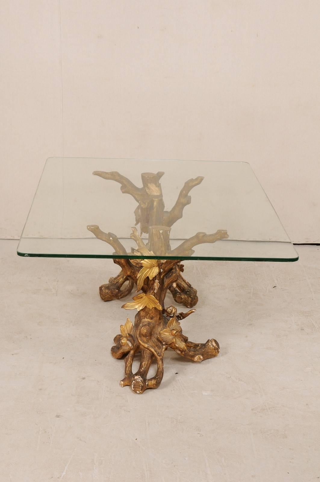 Italian 19th Century Elegantly Carved Gilt Wood Coffee Table with Glass Top 1