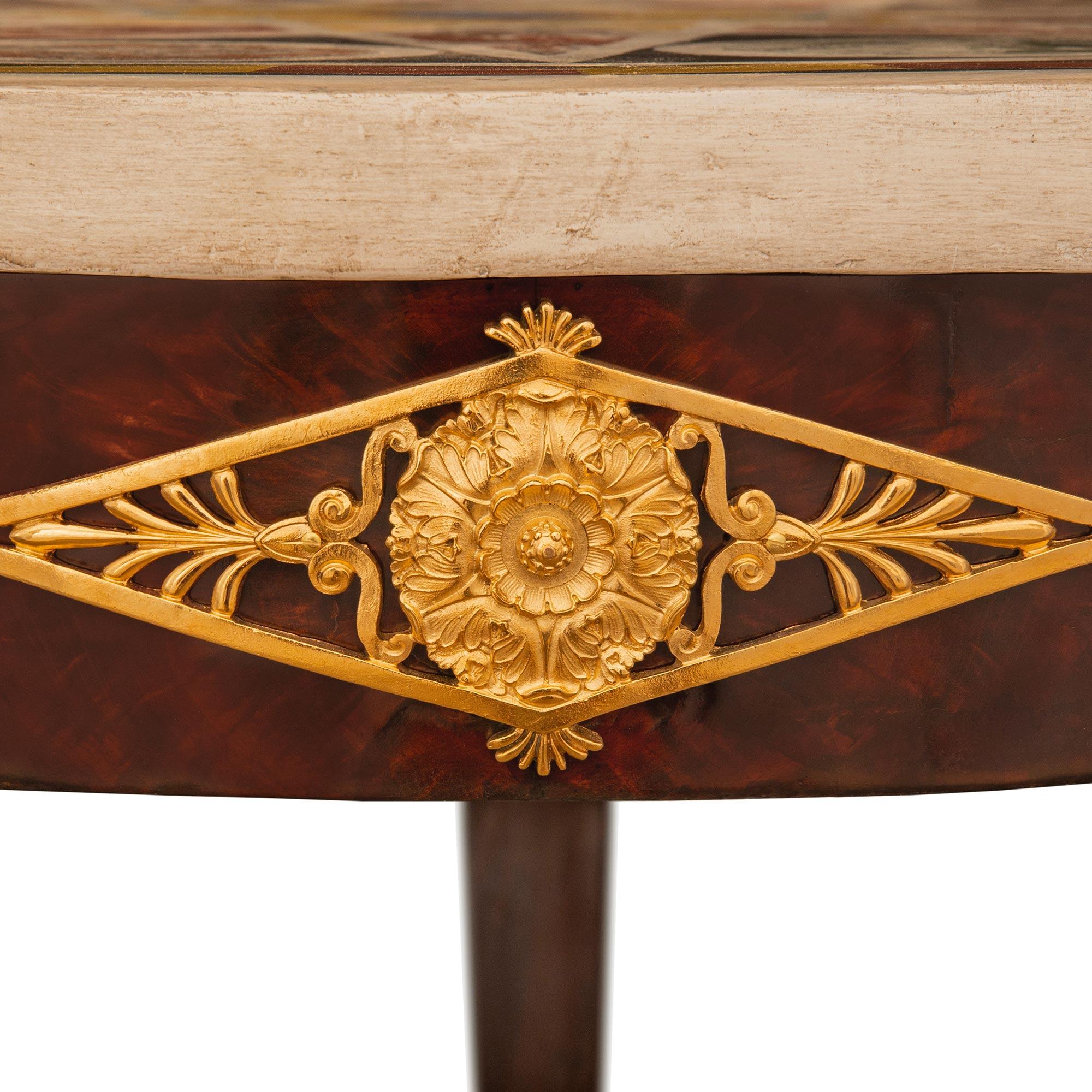 Italienischer Empire-Mitteltisch aus Mahagoni, Goldbronze und Scagliola aus dem 19. Jahrhundert im Angebot 2