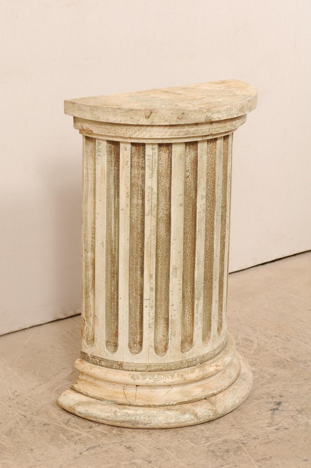 fluted column pedestal