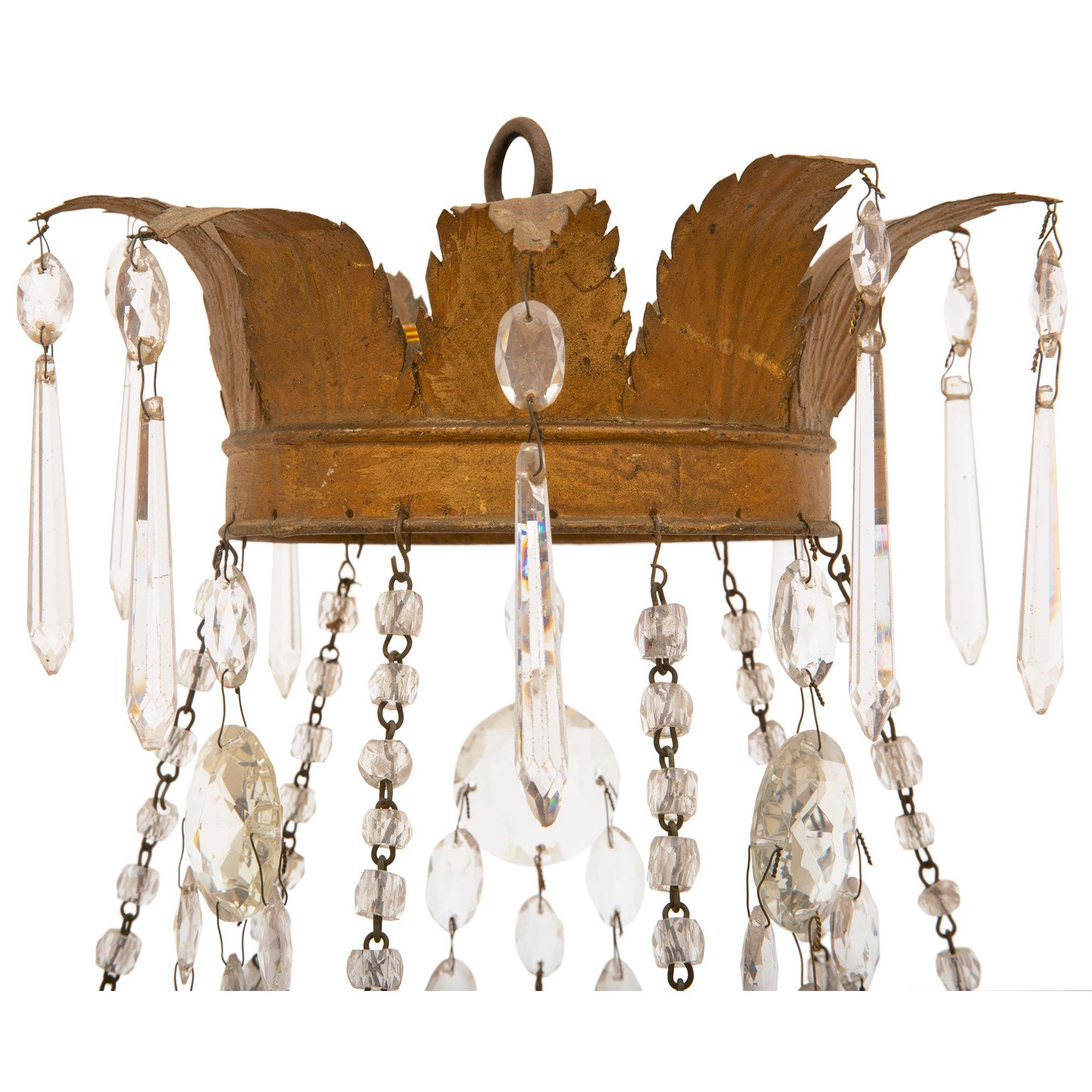 Italian 19th Century Giltwood and Crystal Chandelier For Sale 1